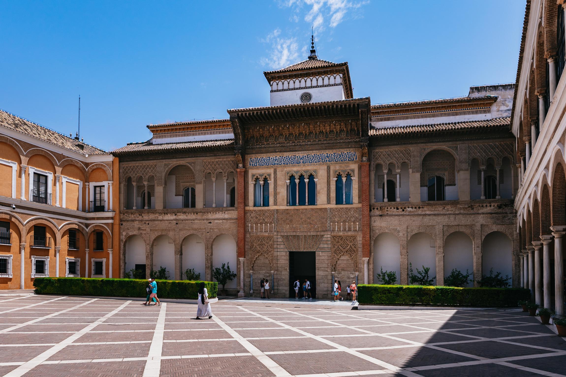 Seville: Cathedral, Giralda & Alcazar Expert-Led Tour