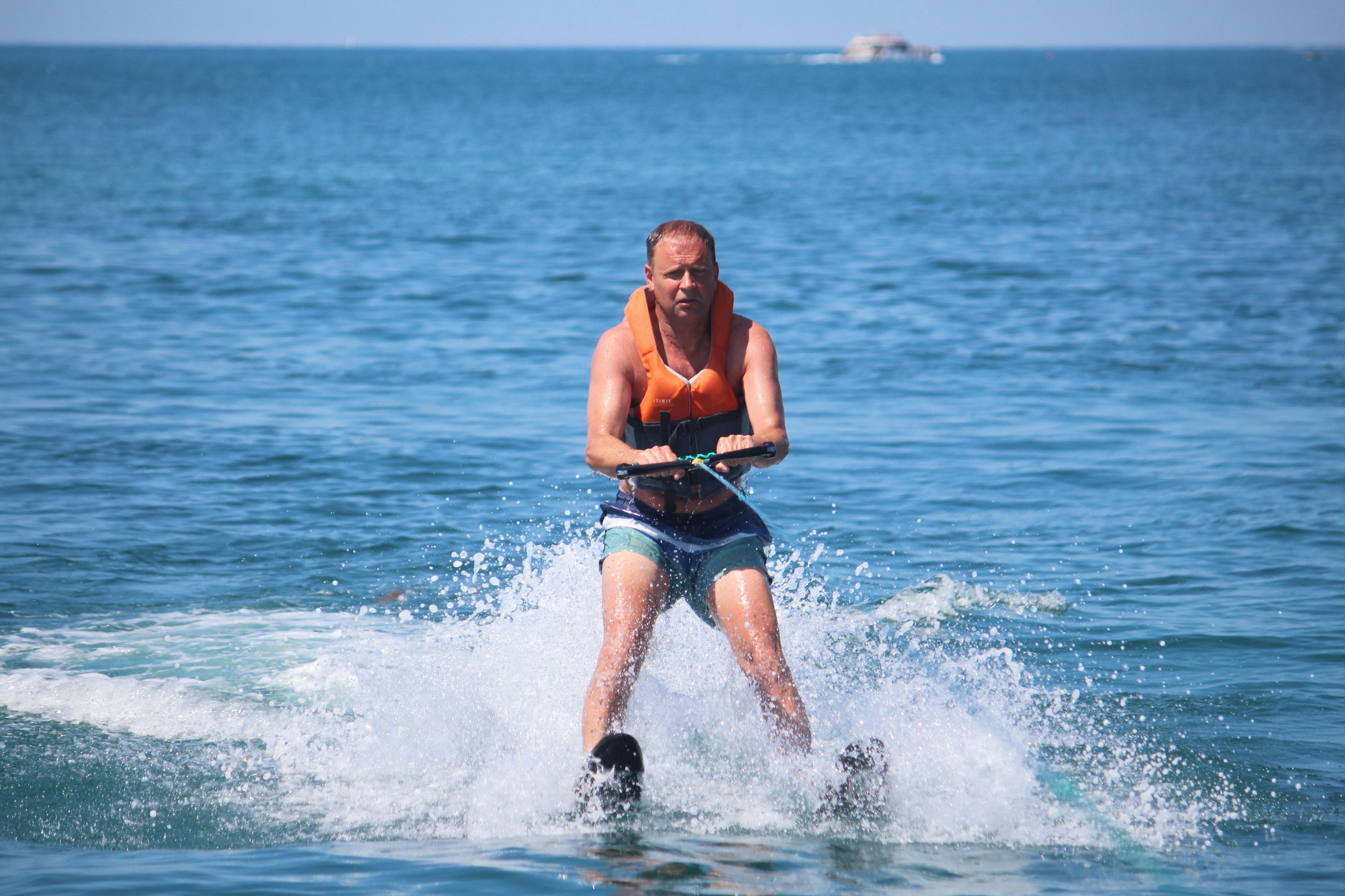 Armação de Pêra: Atlantic Waterskiing Experience