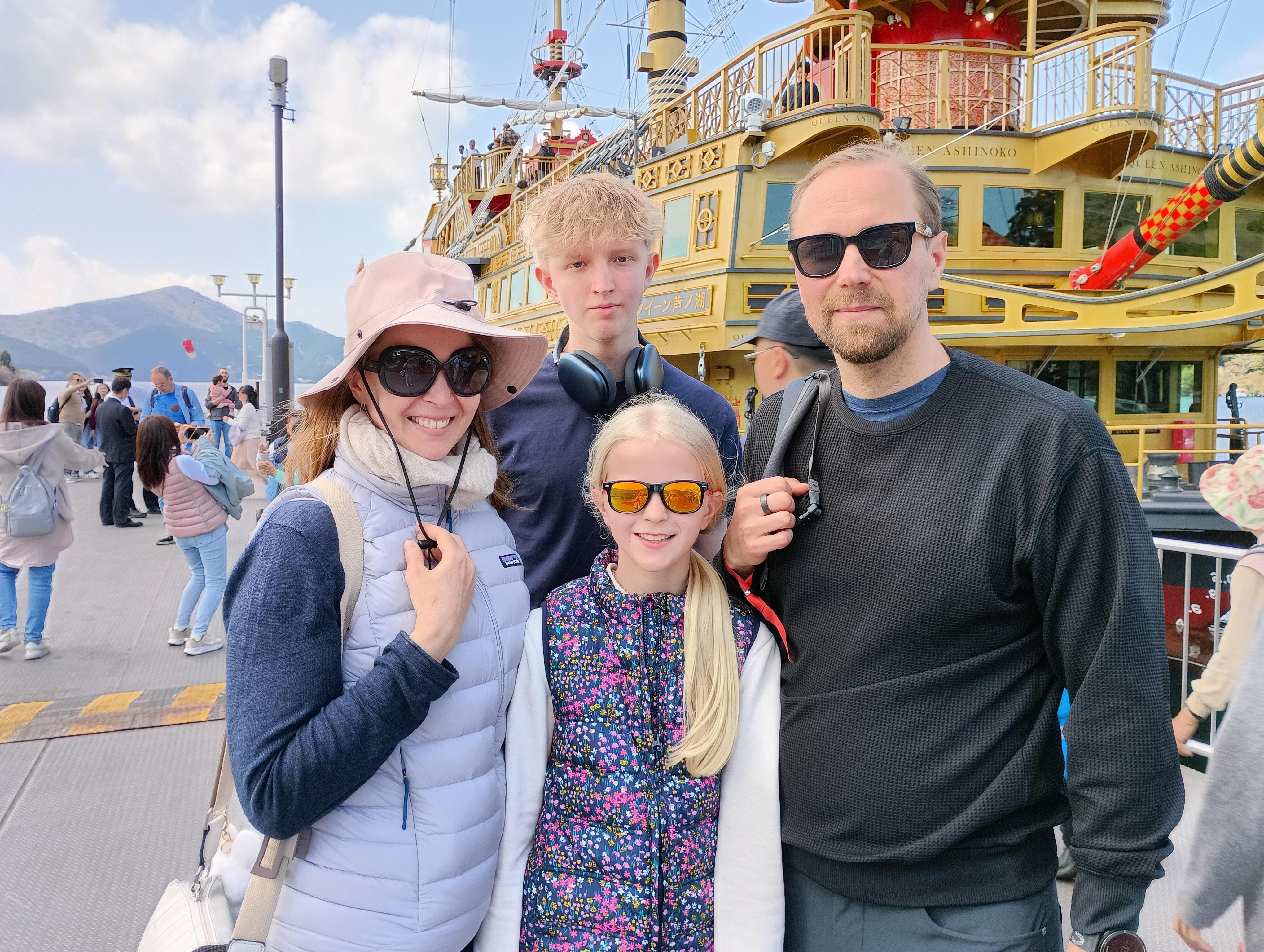 Hakone Private Tour with Licensed Local Guide