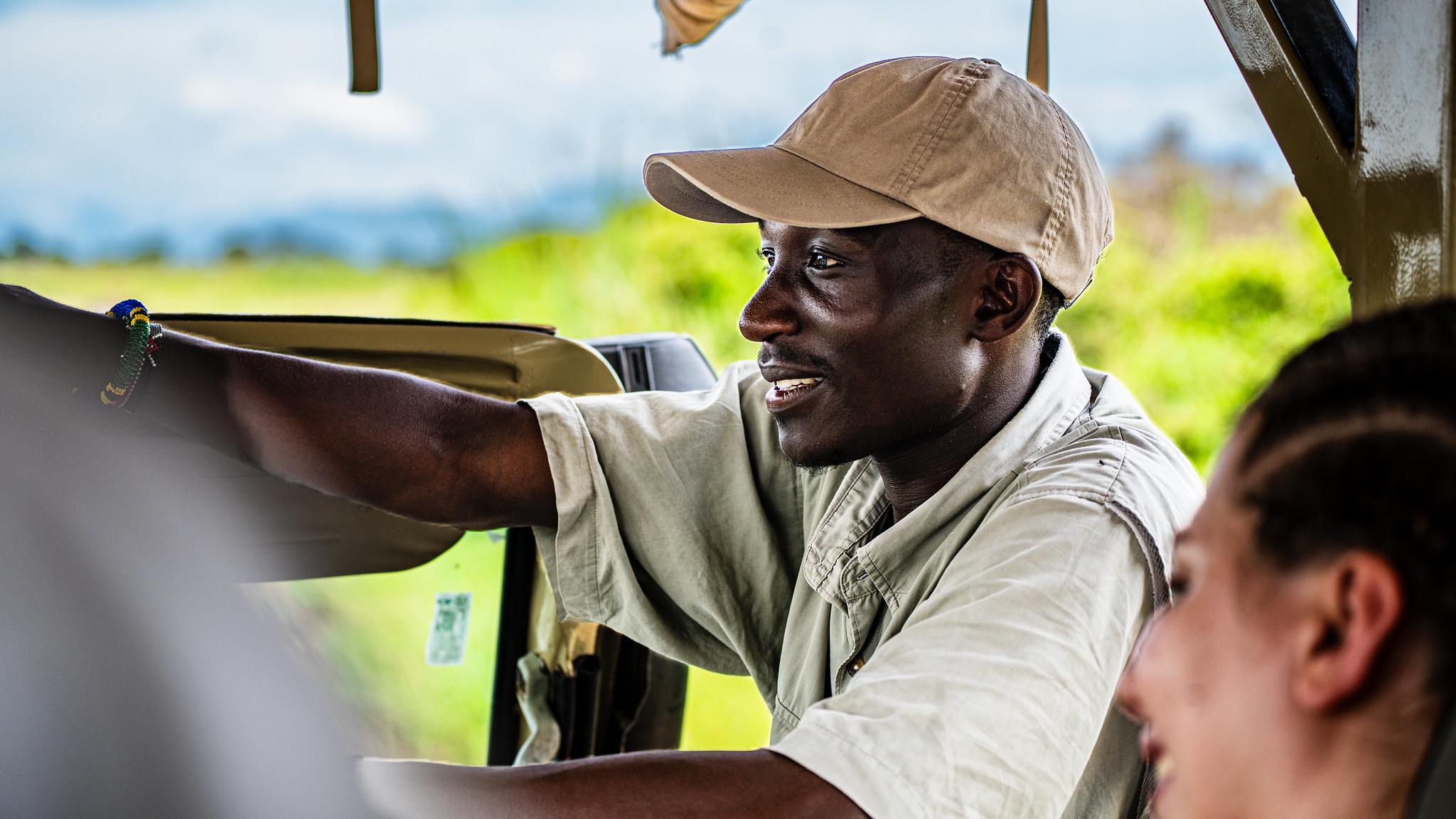 Zanzibar to Mikumi: Fly-In Safari Day Trip with Bush Lunch