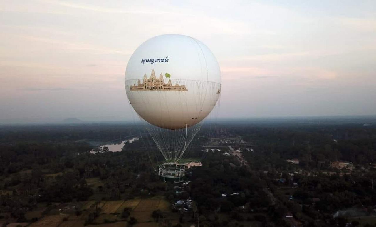 Siem Reap: Sunrise or Sunset Angkor Wat Balloon Flight