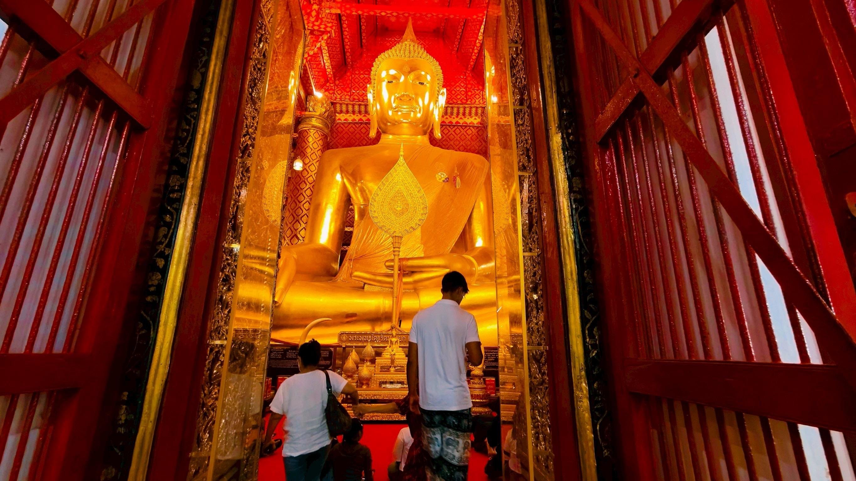 Ayutthaya Seven Temples Discovery by Train & VIP Van