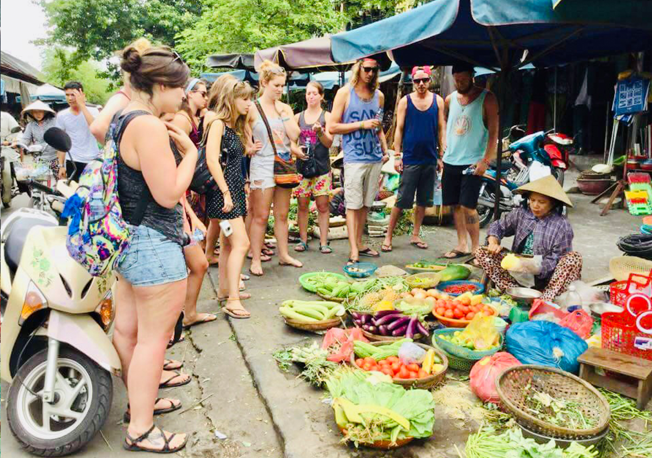 market tour in Da Nang — photo 11