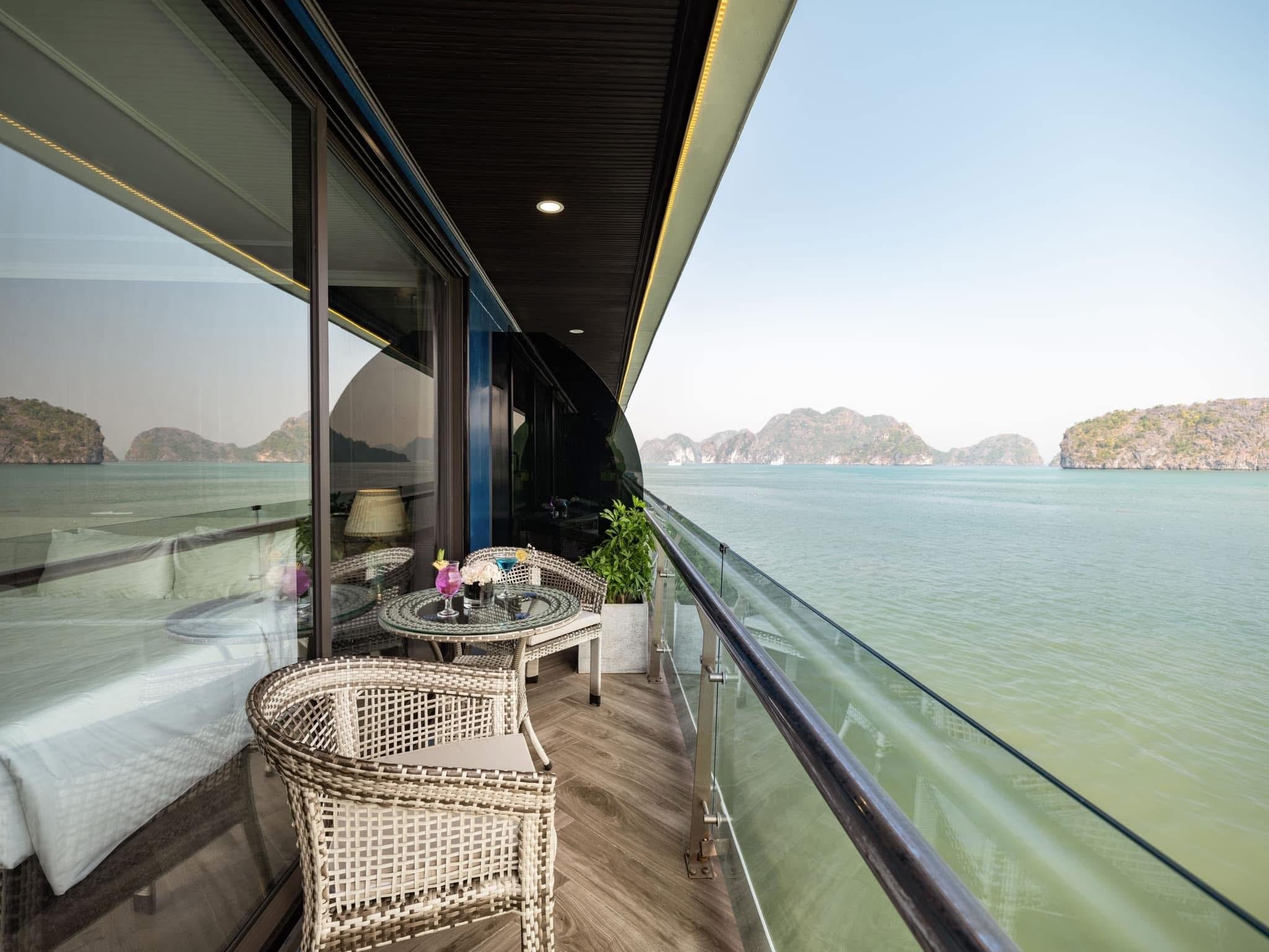 Hanoi: 2-Day Lan Ha & Halong Bay 5-Star Cruise with Private Balcony