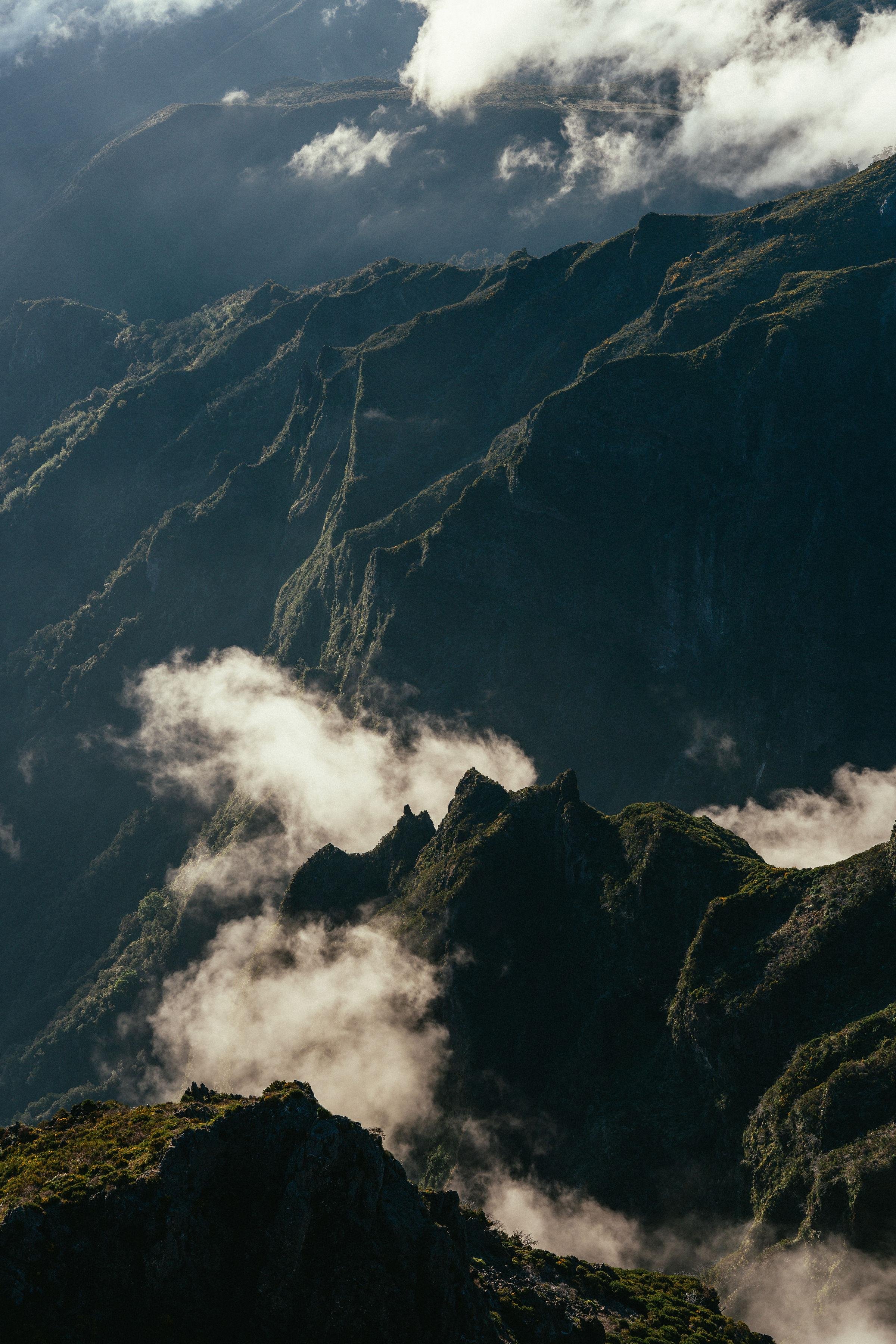 Pico do Arieiro to Pico Ruivo Transfer & Self-Guided Hike