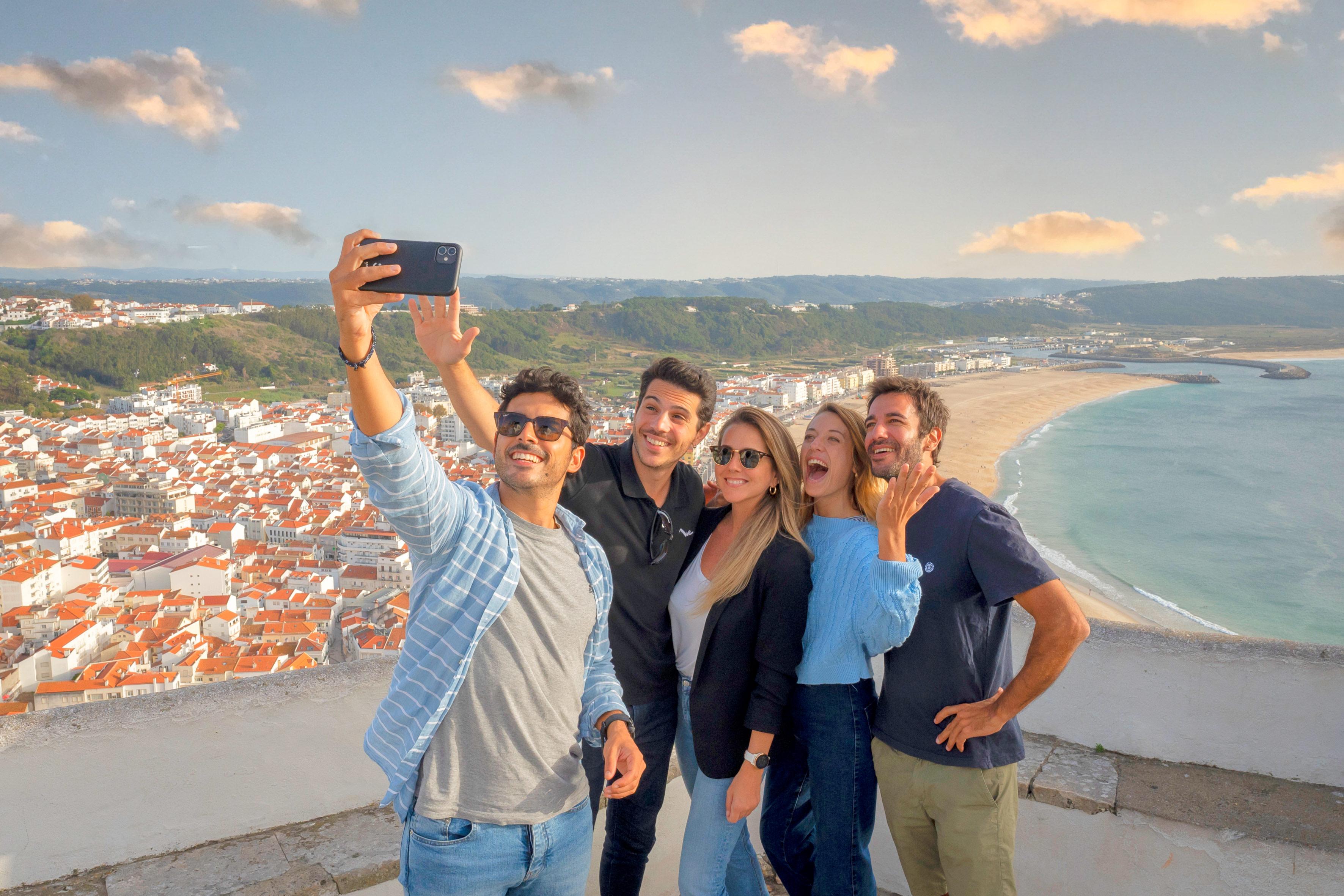 Lisbon to Porto, Óbidos & Nazaré: Full-Day Tour