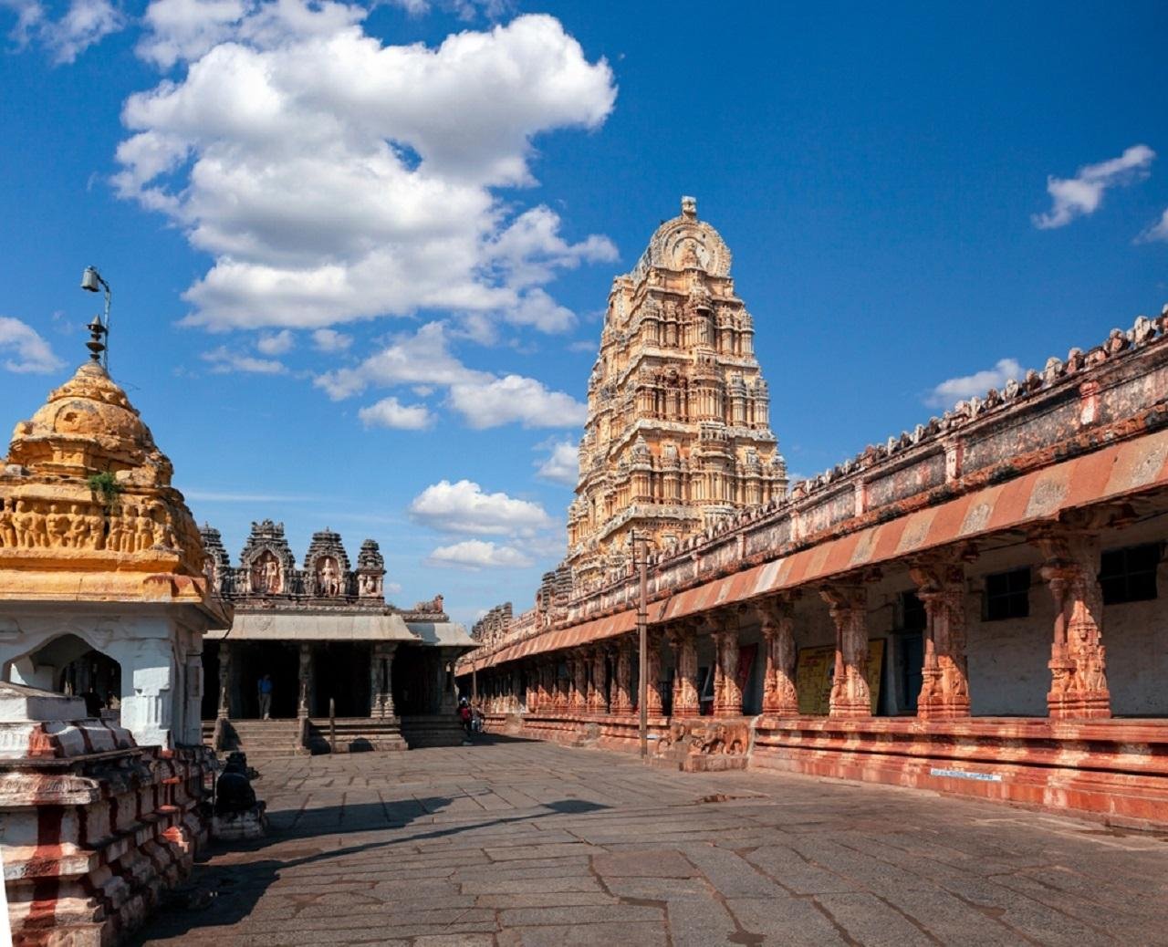 Full-Day Hampi Heritage Tour by Private Car