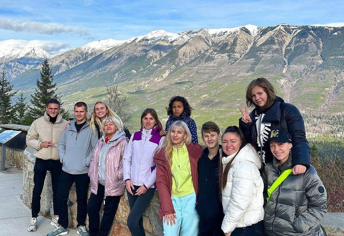Calgary: Radium Hot Springs & Marble Canyon Day Trip