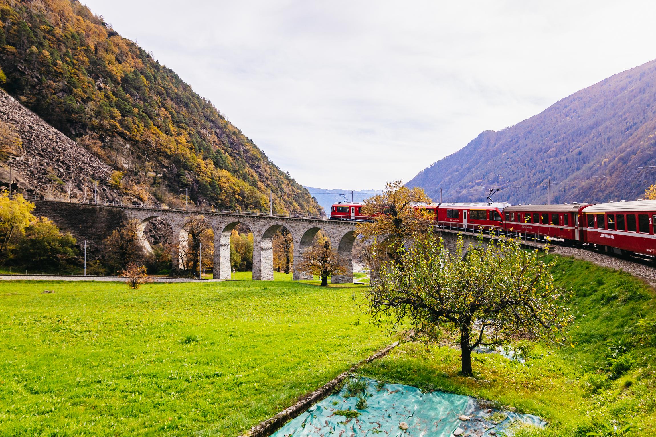Milan to Lake Como, St. Moritz & Bernina Red Train Day Tour
