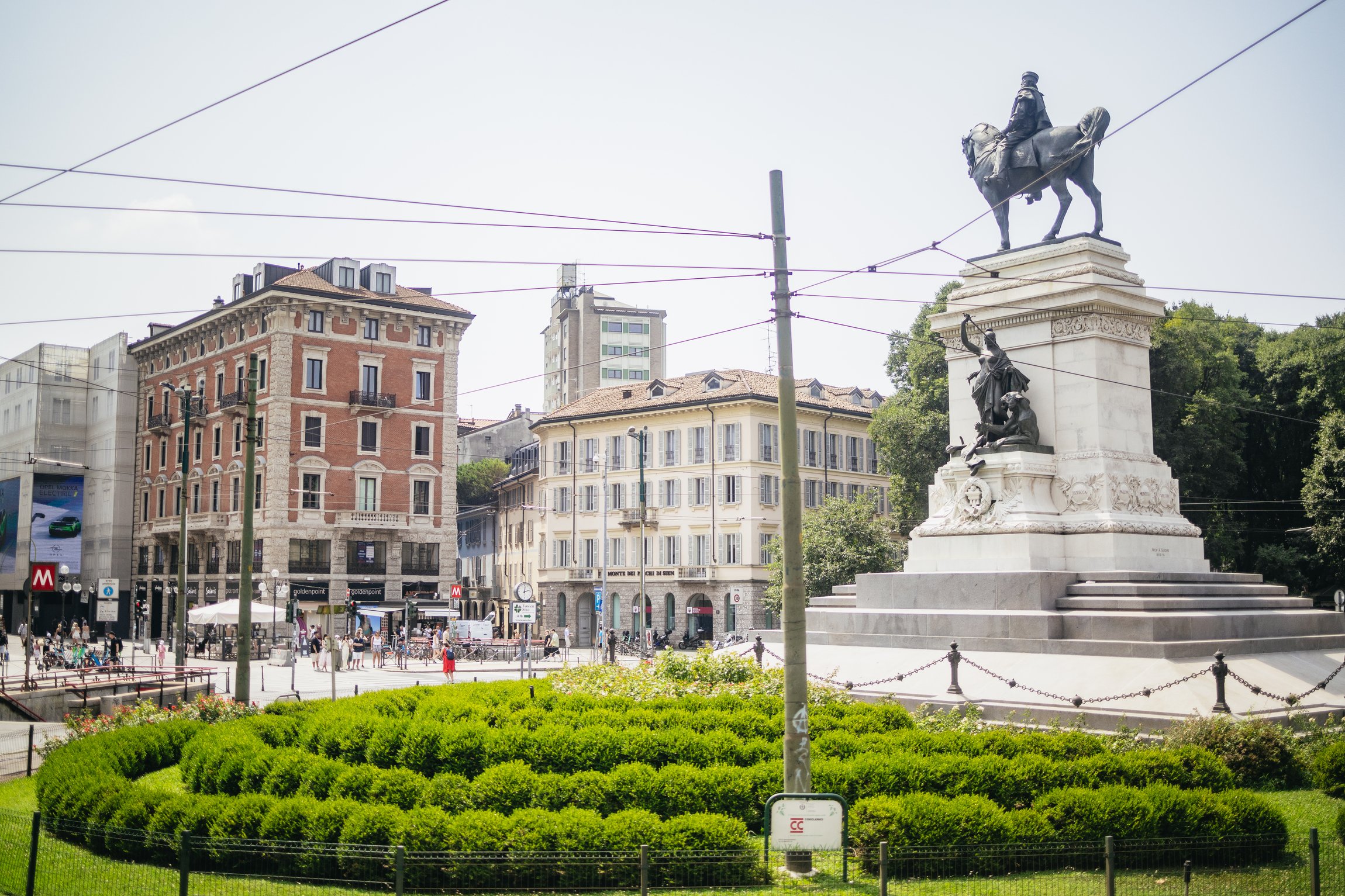 Milan Hop-On Hop-Off Open-Top Bus Tour