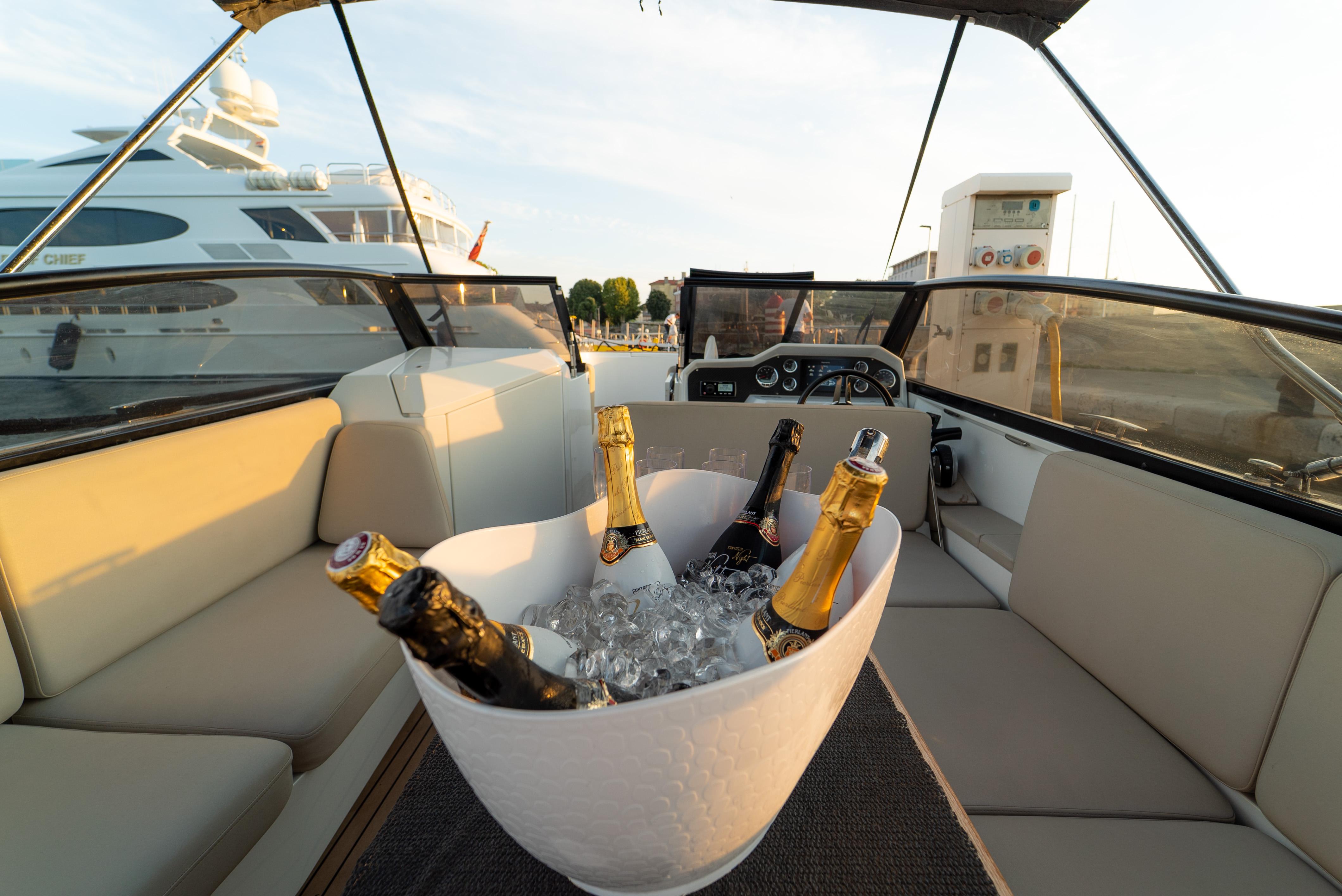 Zadar Sunset & Night Cruise with Unlimited Sparkling Wine