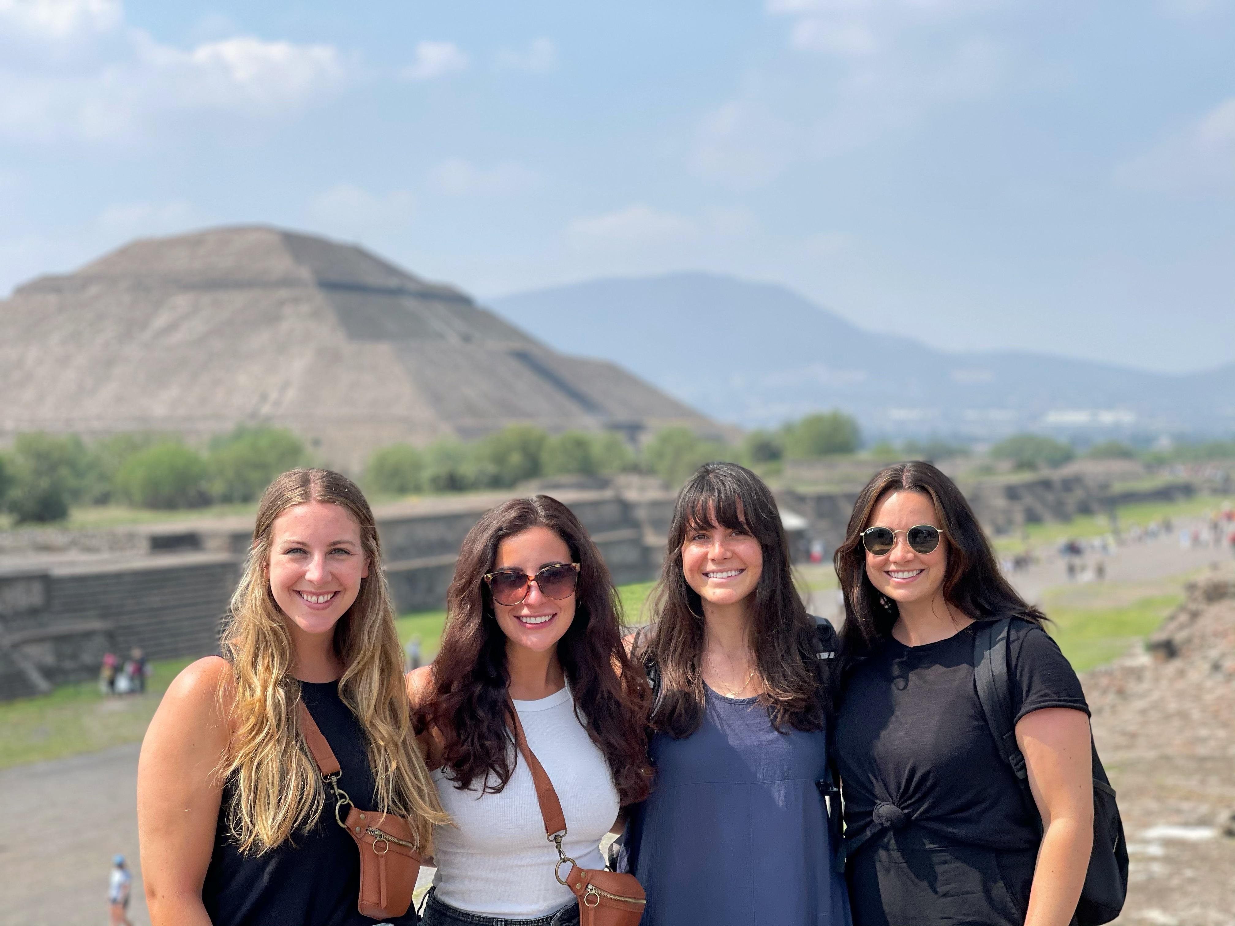 Teotihuacan Pyramids & Authentic Home-Cooked Mole Experience