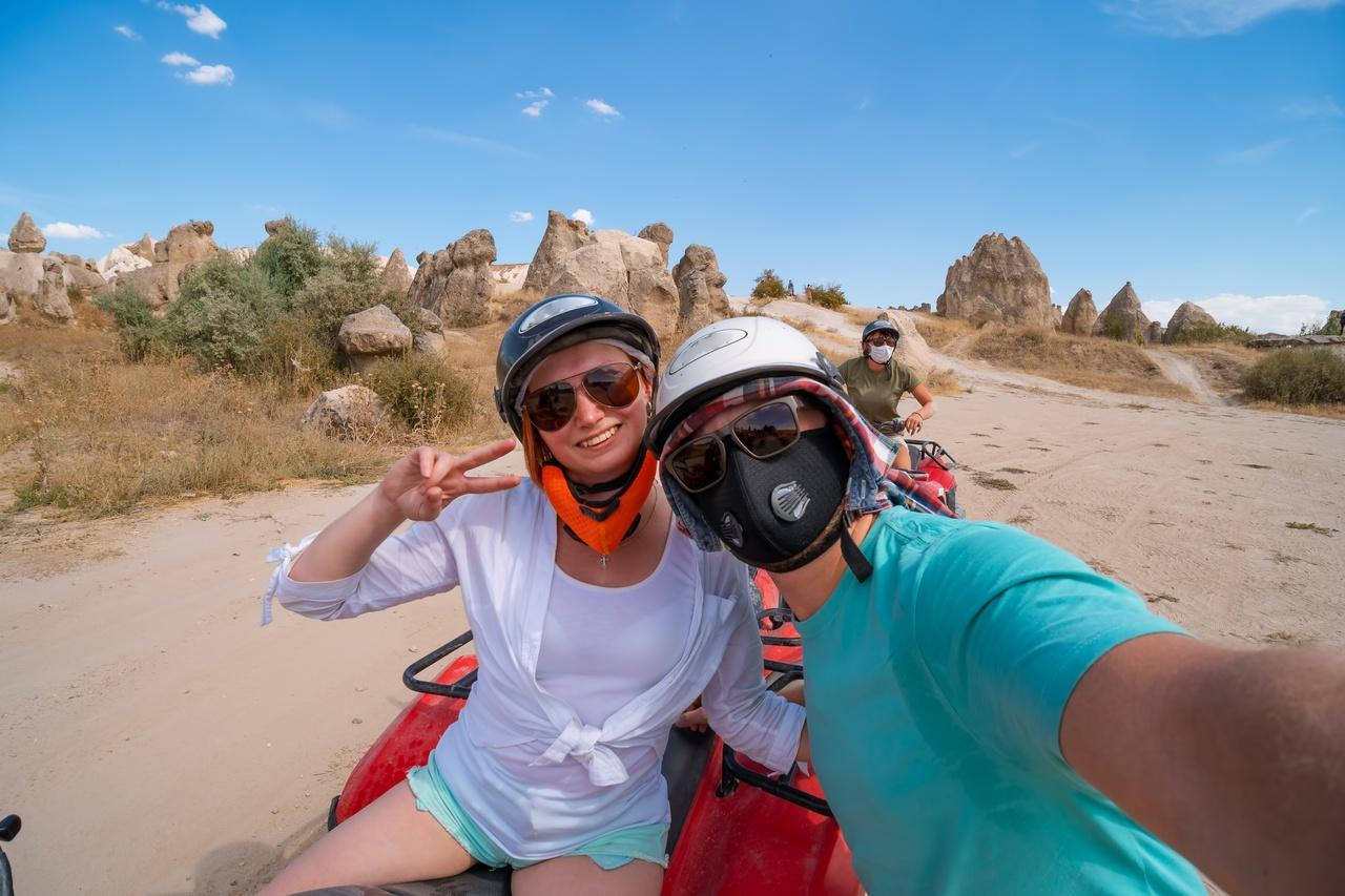 Sharm El-Sheikh: Colored Canyon, Blue Hole & Dahab Jeep Day Trip
