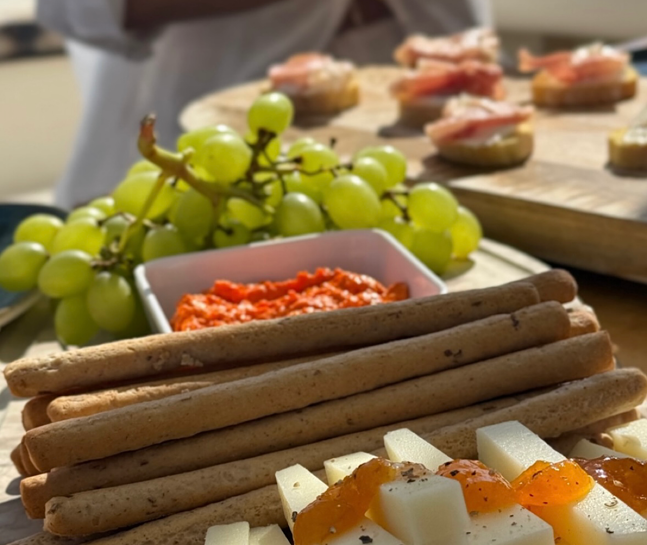 Mykonos Private Wooden Boat Cruise with Lunch