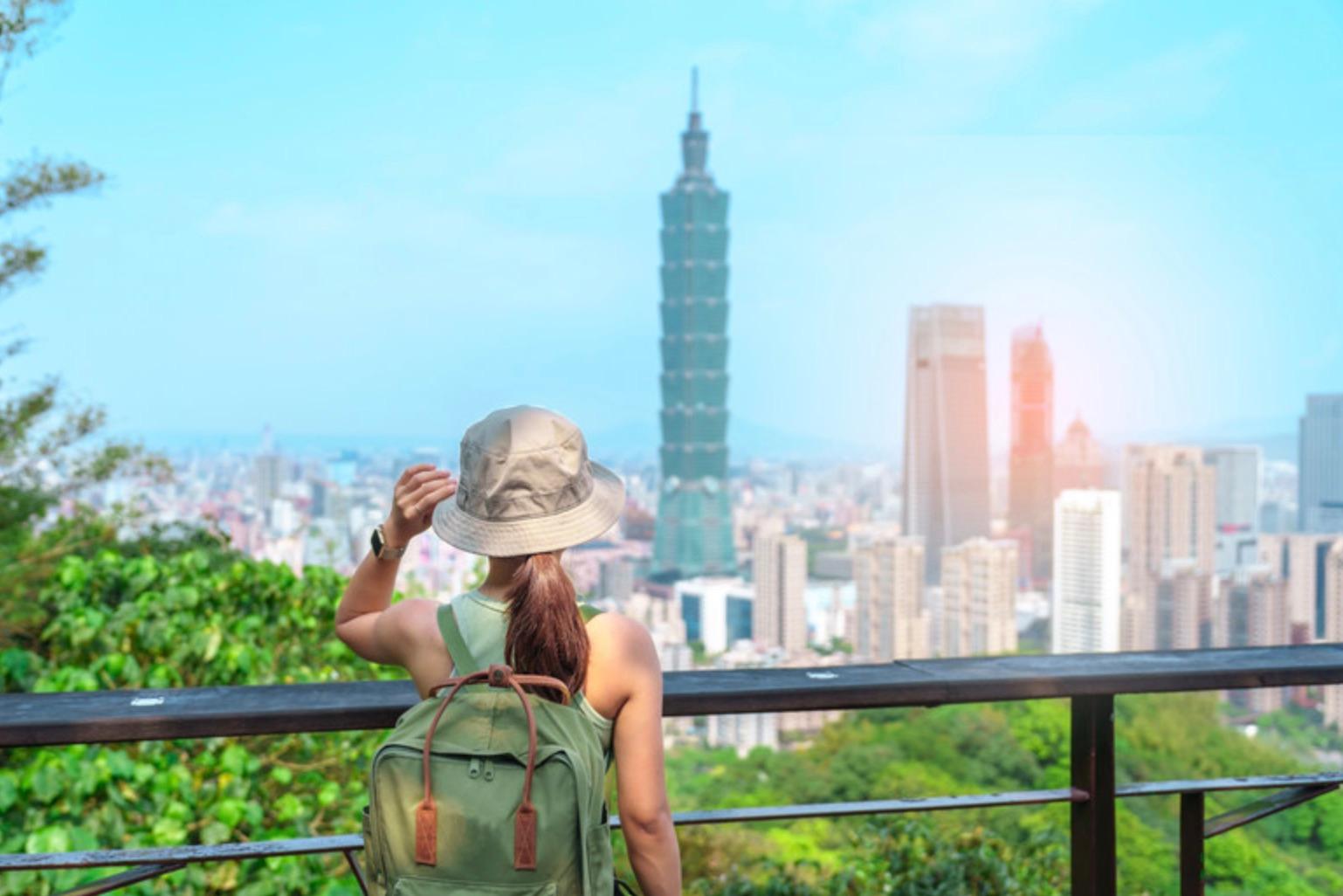 Taipei Private Day Tour by Car