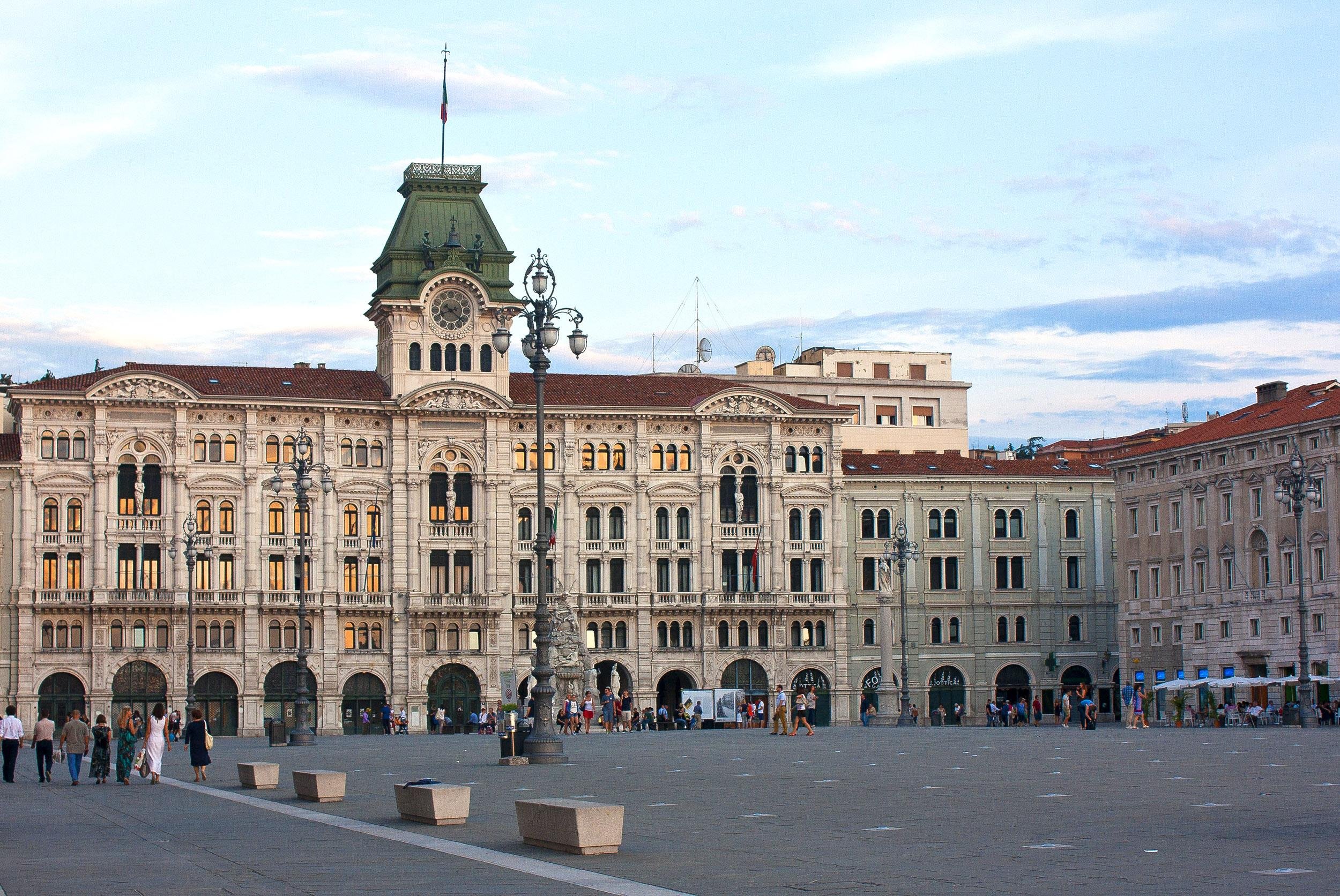 Private Historic Walking Tour of Trieste