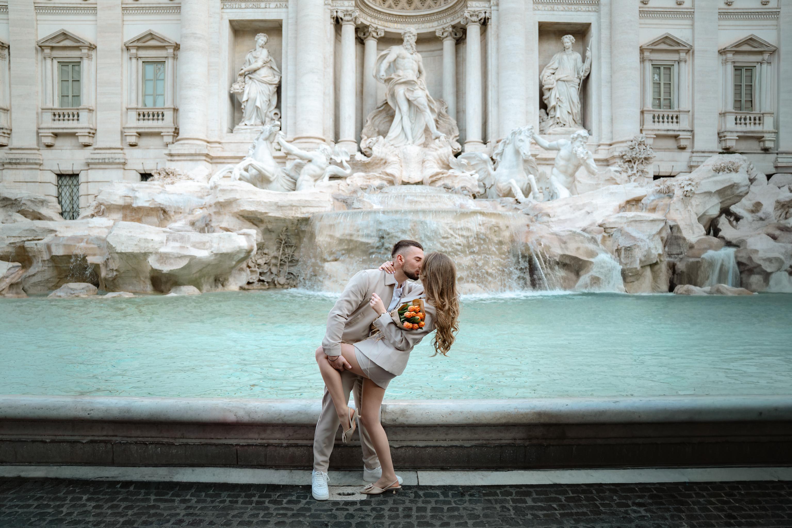Private Trevi Fountain Sunrise Photography Session