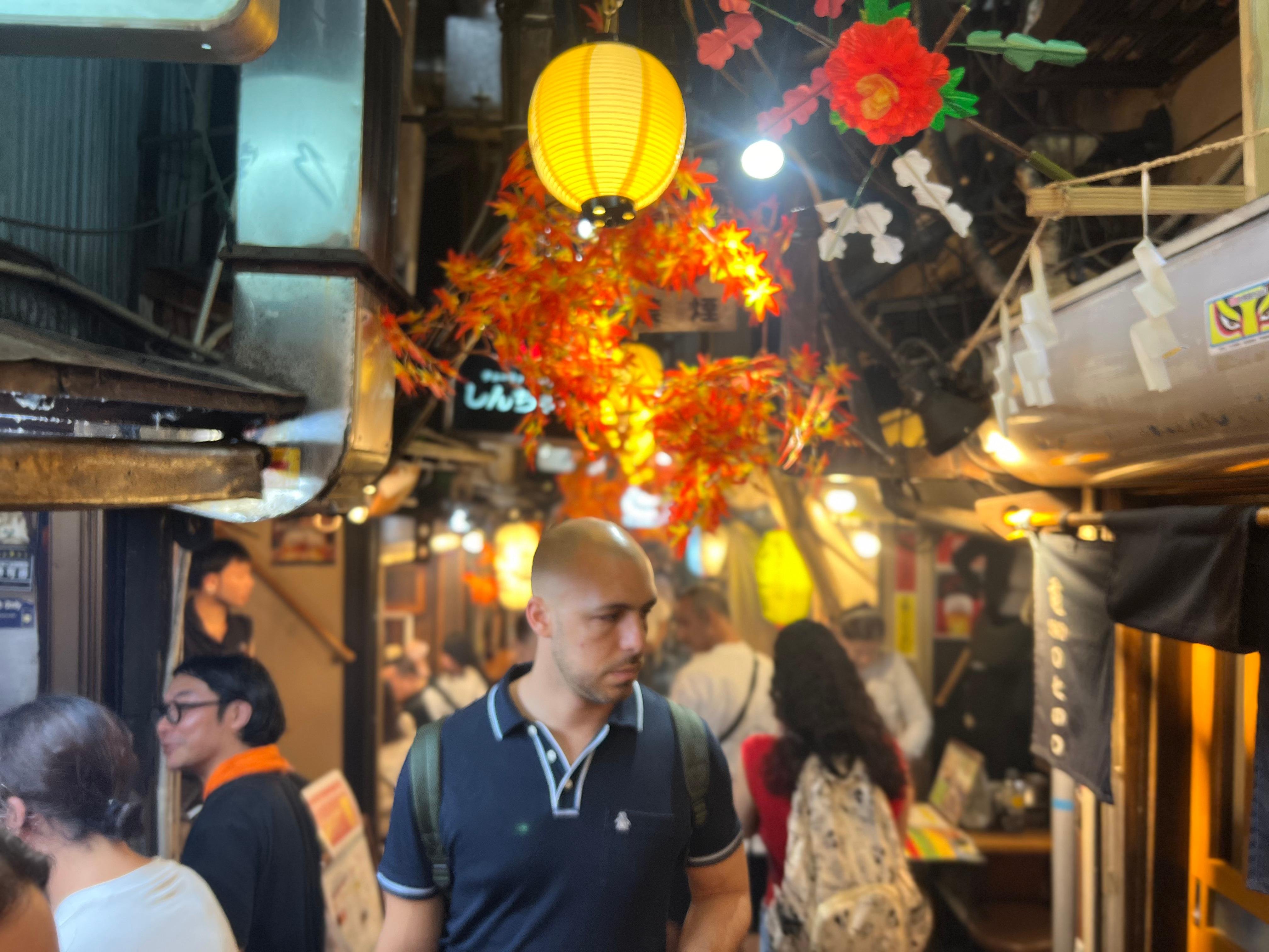 Shinjuku After-Dark Food Tour: 13 Dishes Across 4 Local Eateries