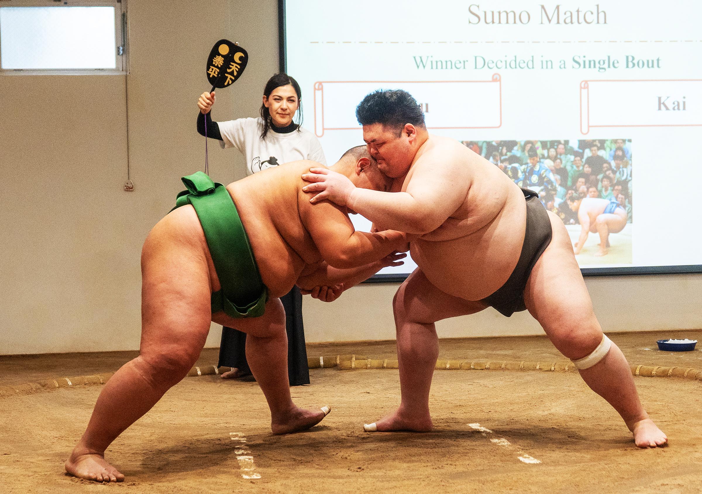 Osaka Sumo Show: Live Match, Rituals & Audience Challenge