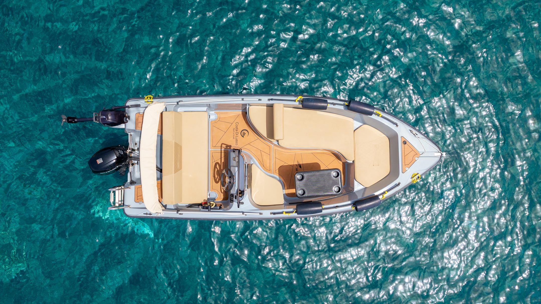Santorini Self-Drive Motor Boat Rental (5-10 Hours)