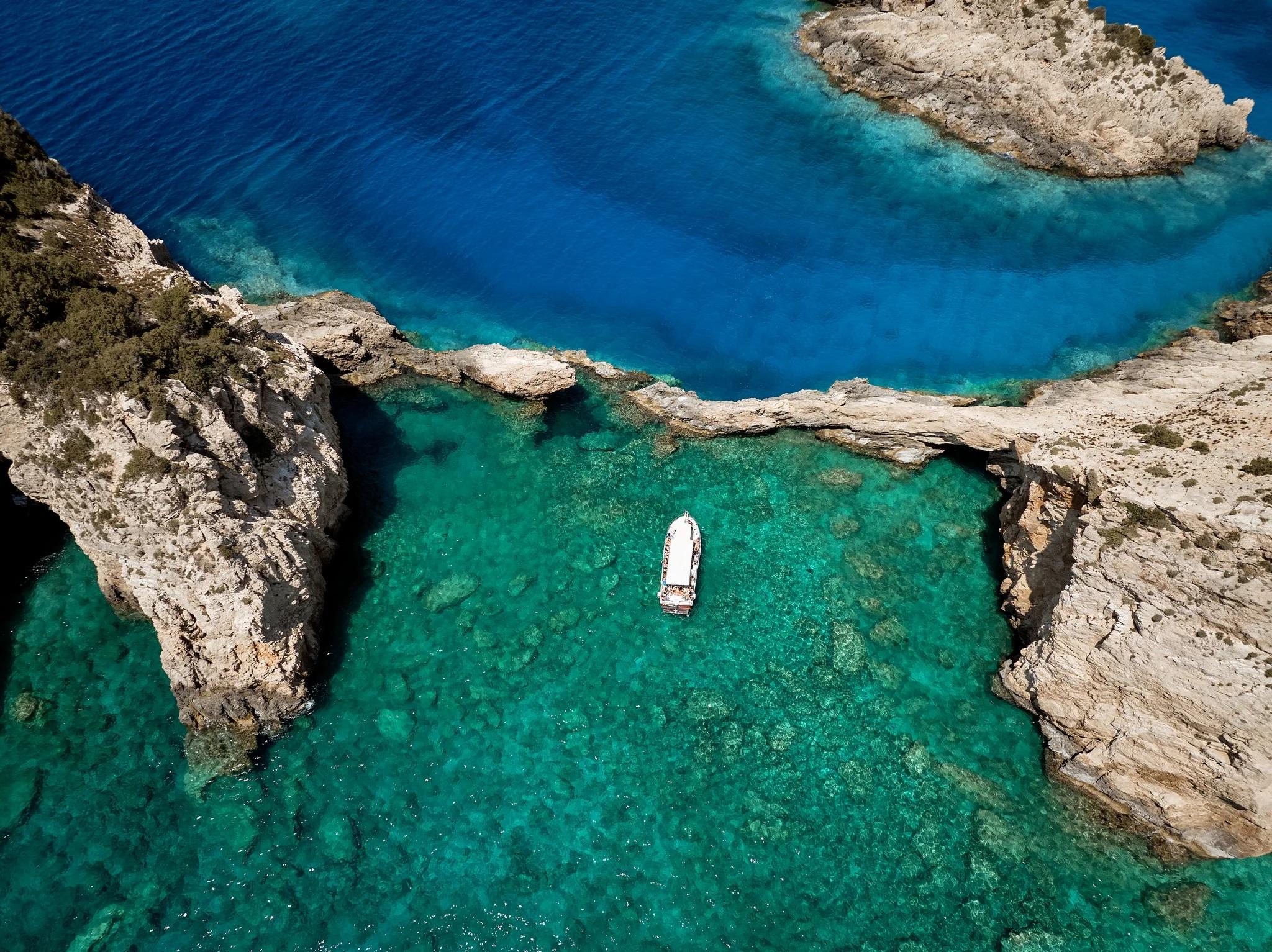 Shipwreck Beach & Blue Caves Boat Excursion