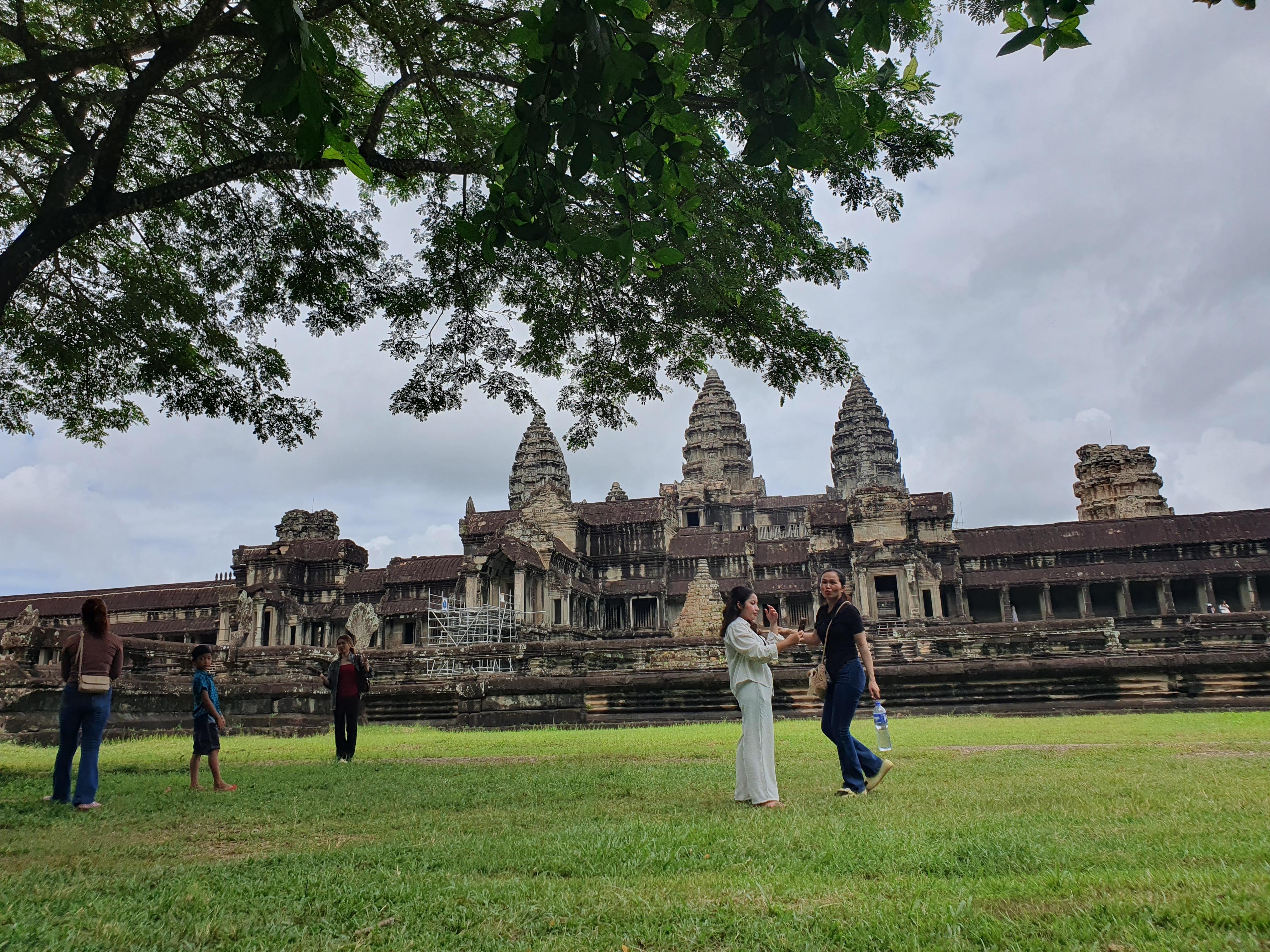 Angkor Wat Private Temple Discovery Tour