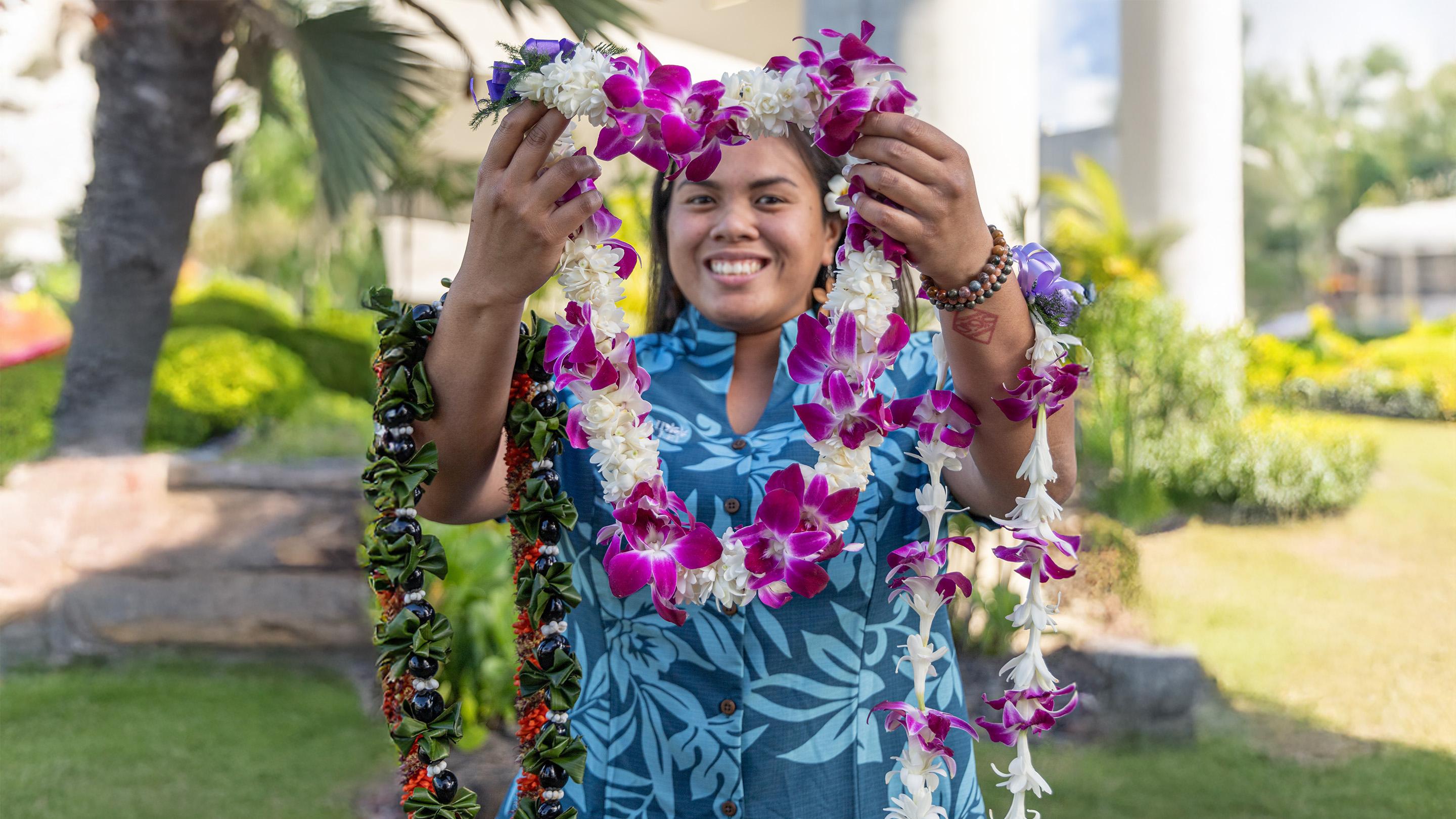 Personalized Lei Welcome at Kona Airport