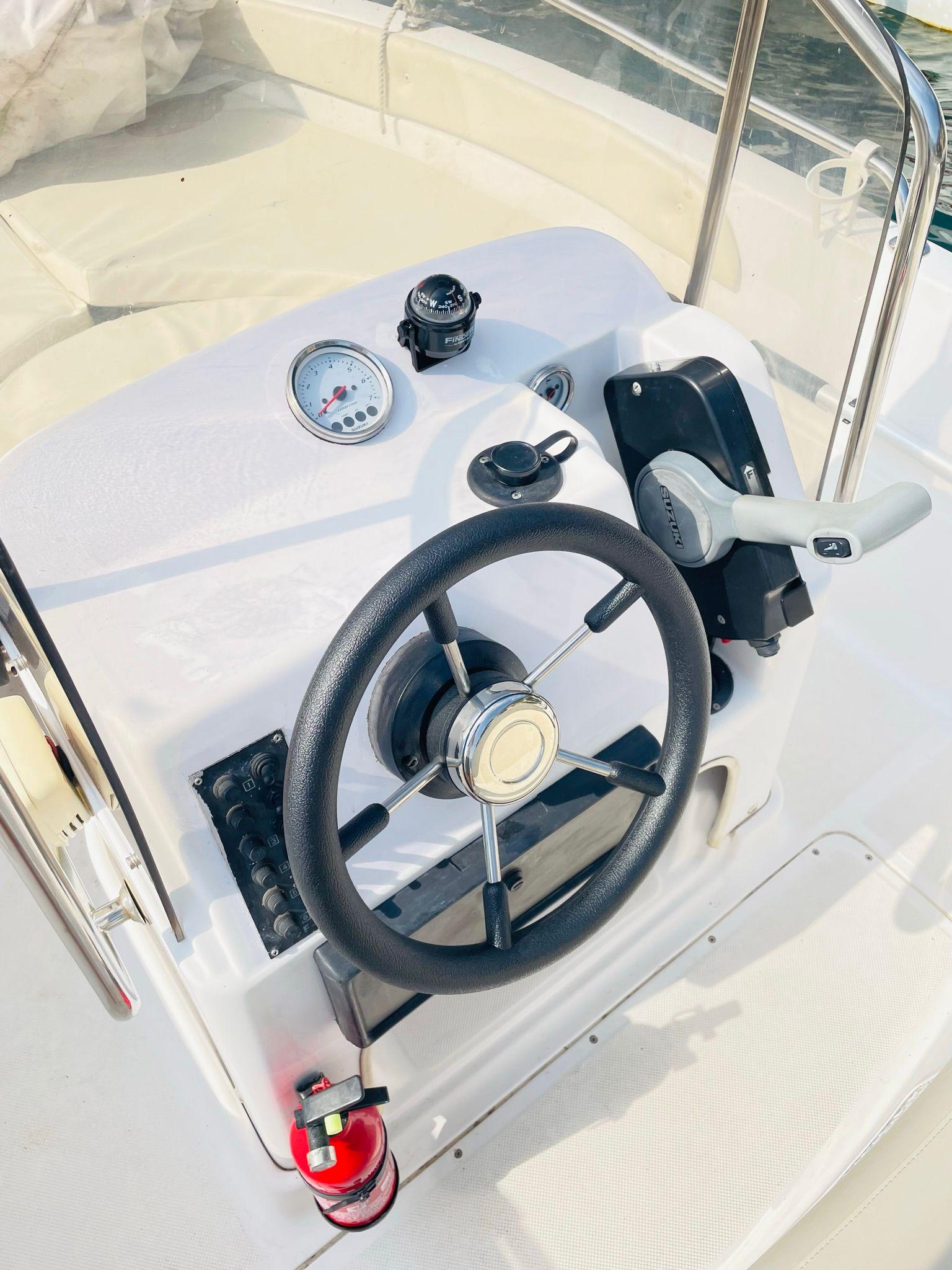 Lake Como: 5-Hour Private Boat Rental