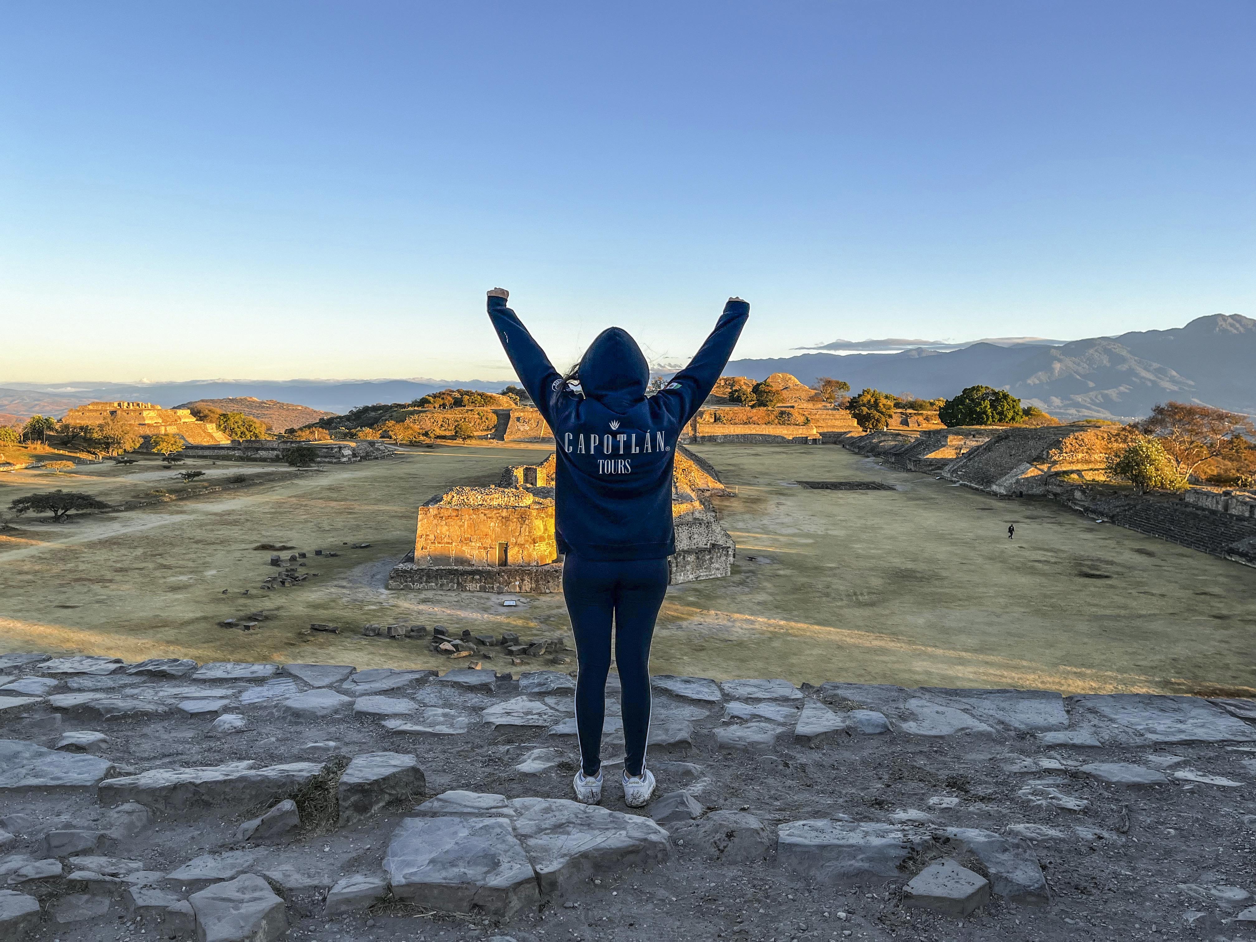 Monte Albán, Mezcal Distillery & Artisan Villages Day Tour