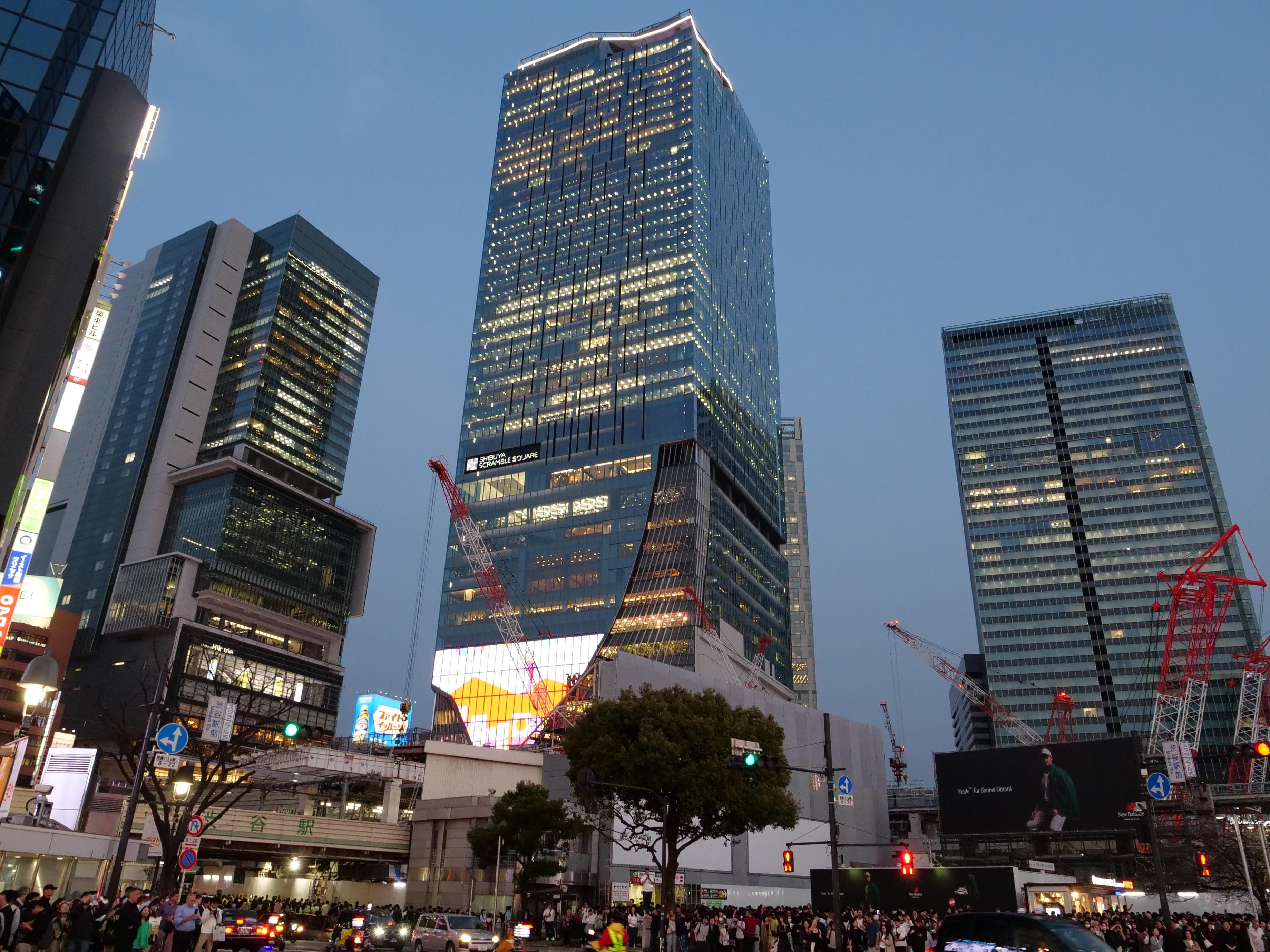 Tokyo Night Walk: Shibuya & Shinjuku in 4 Hours