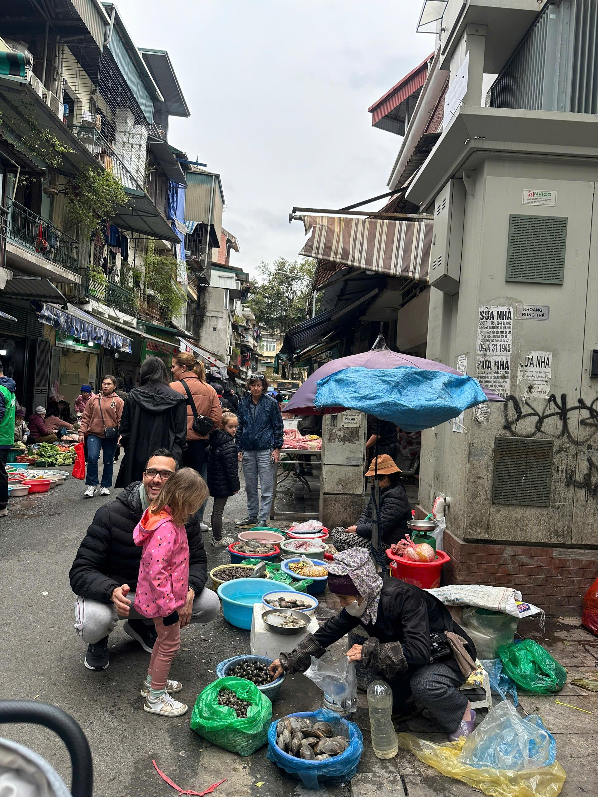 market tour in Hanoi — photo 10