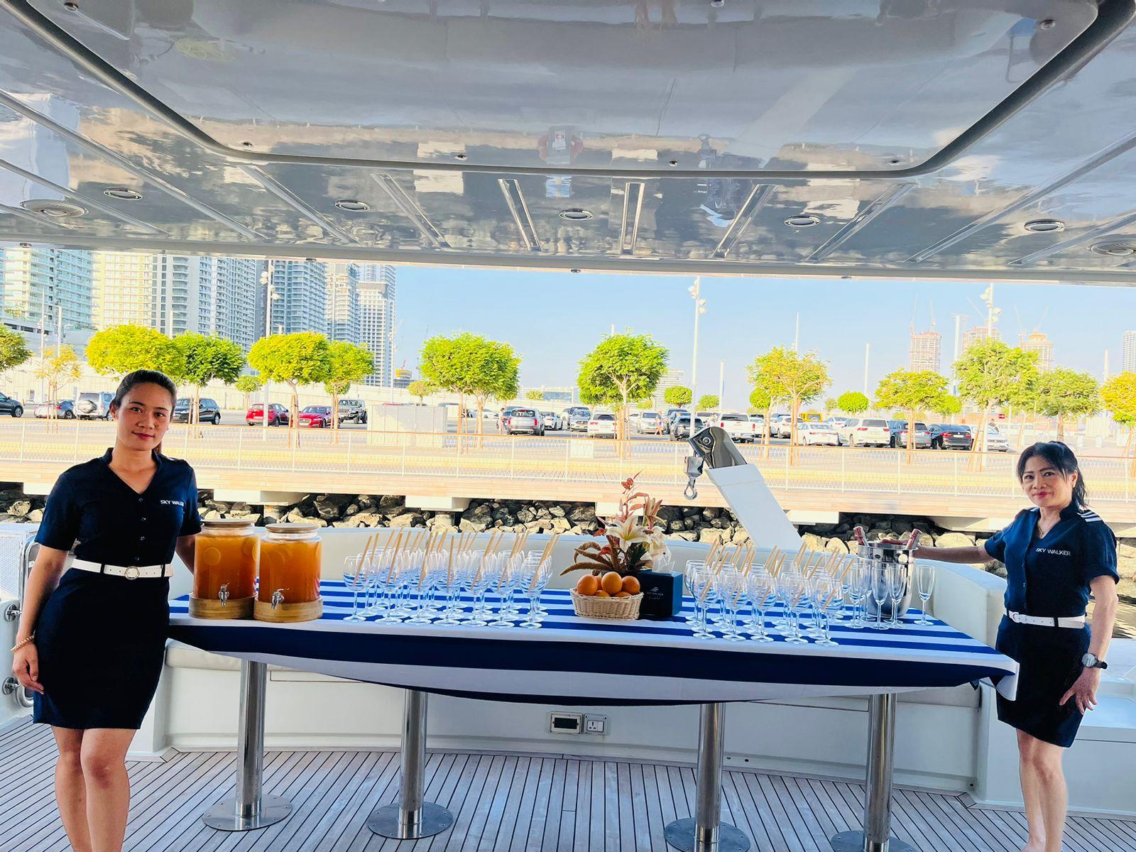 Dubai Luxury Yacht Cruise with Optional Live BBQ & Drinks