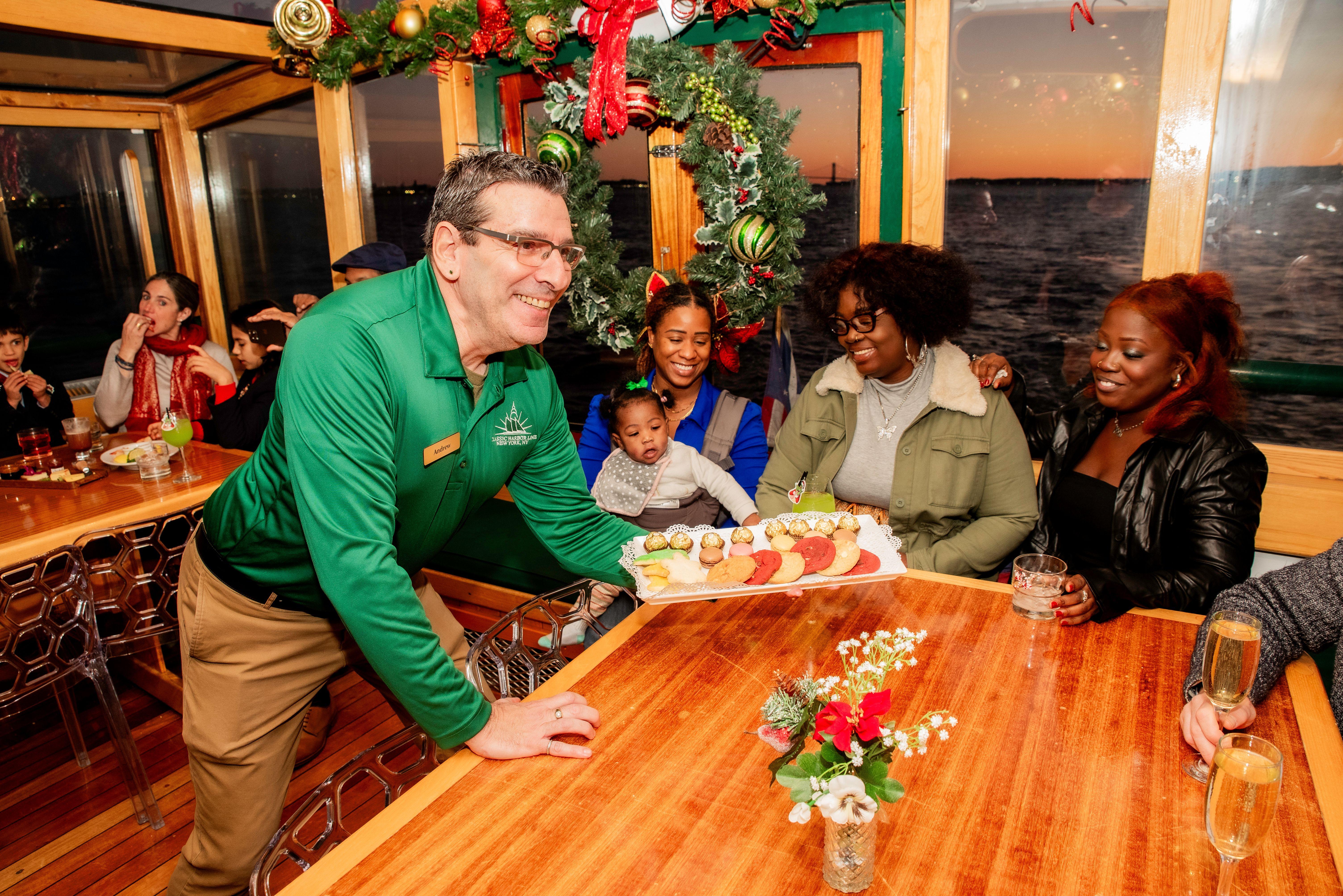 Holiday cruise in New York — image 5