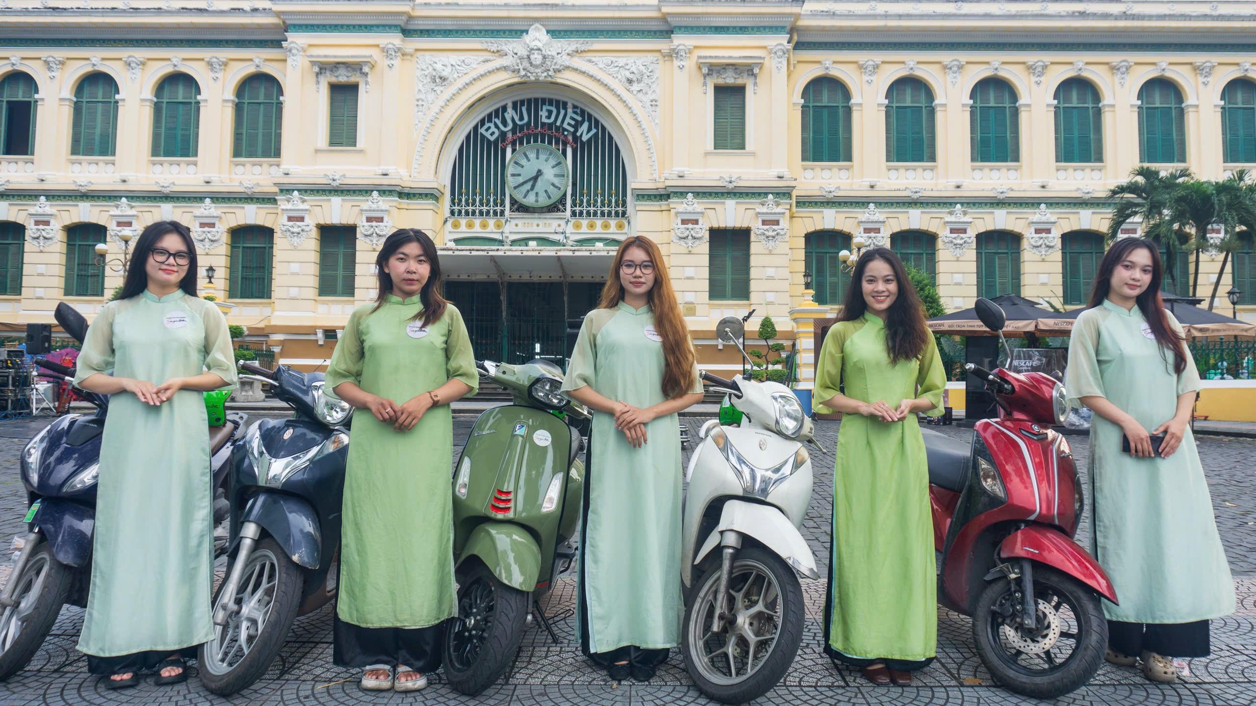 food tour in Saigon — photo 13