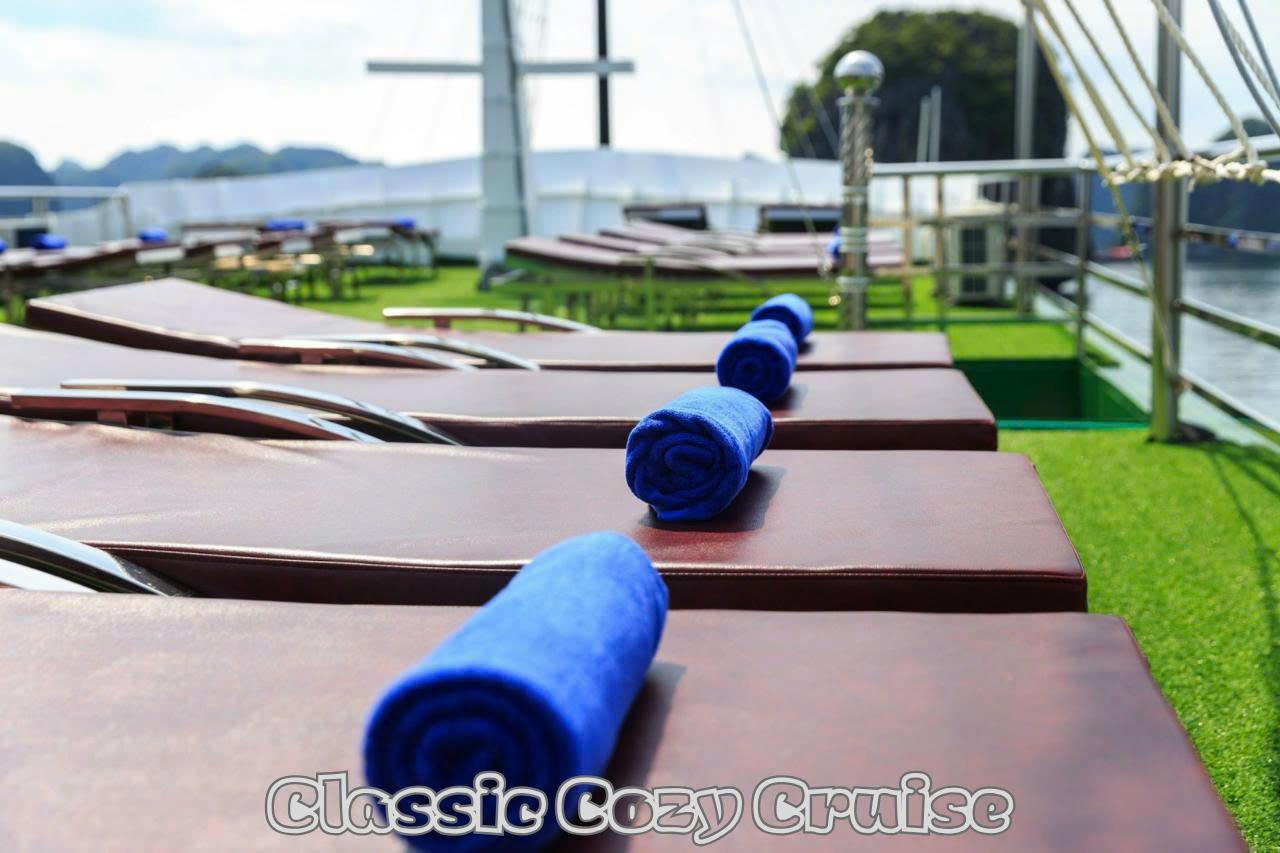 Ha Long & Lan Ha Bay 2-Day Cruise from Hanoi with All Meals