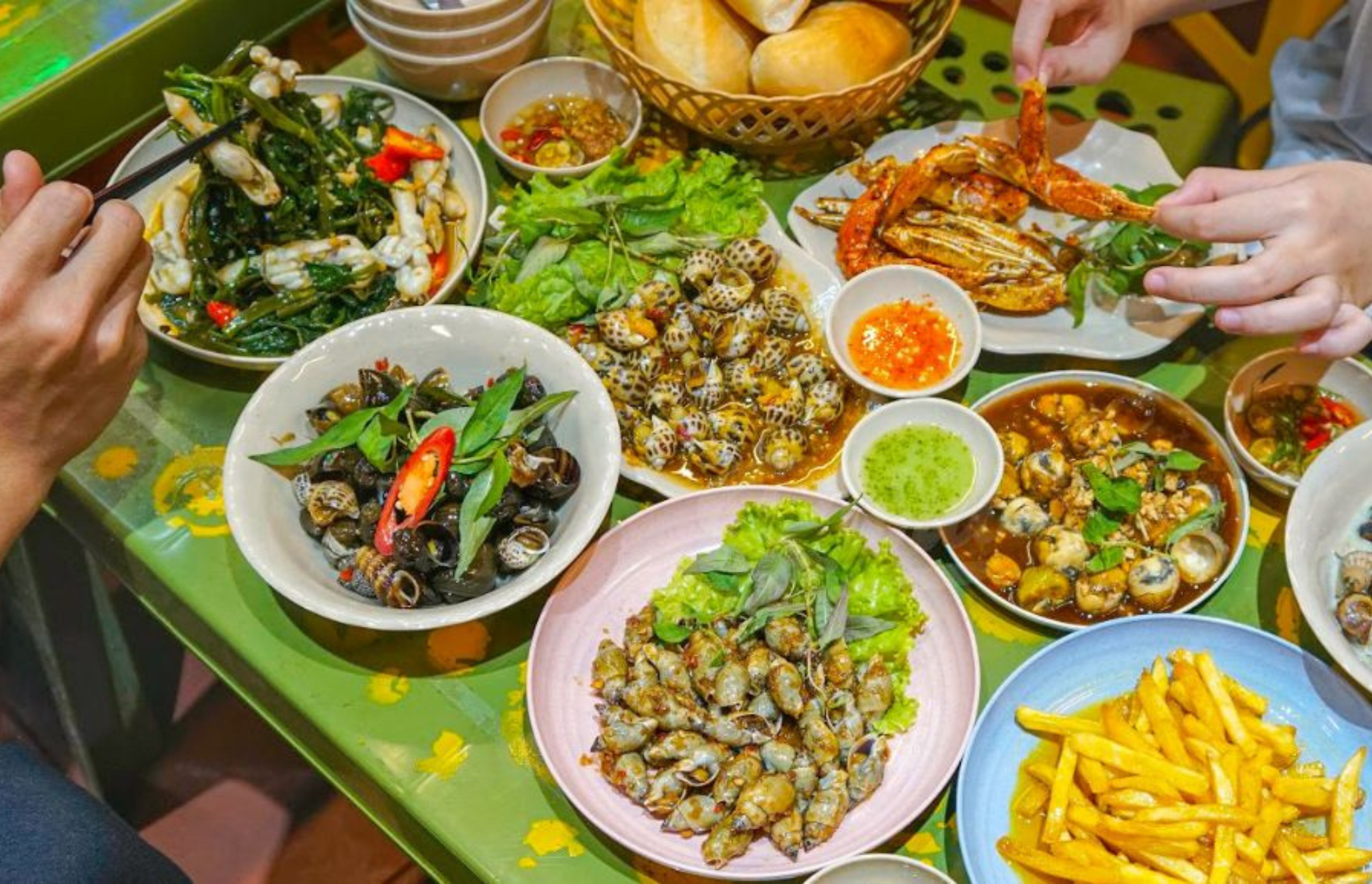 vespa food tour in Saigon — photo 52