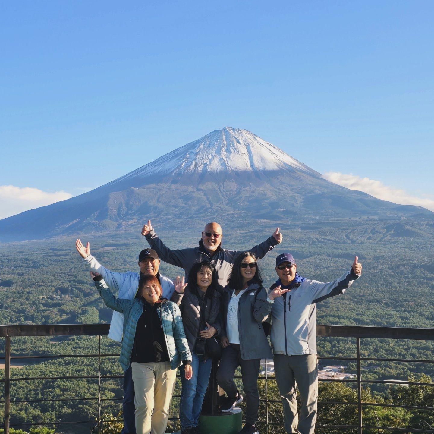 Private Mt. Fuji & Kawaguchiko Personalized Exploration
