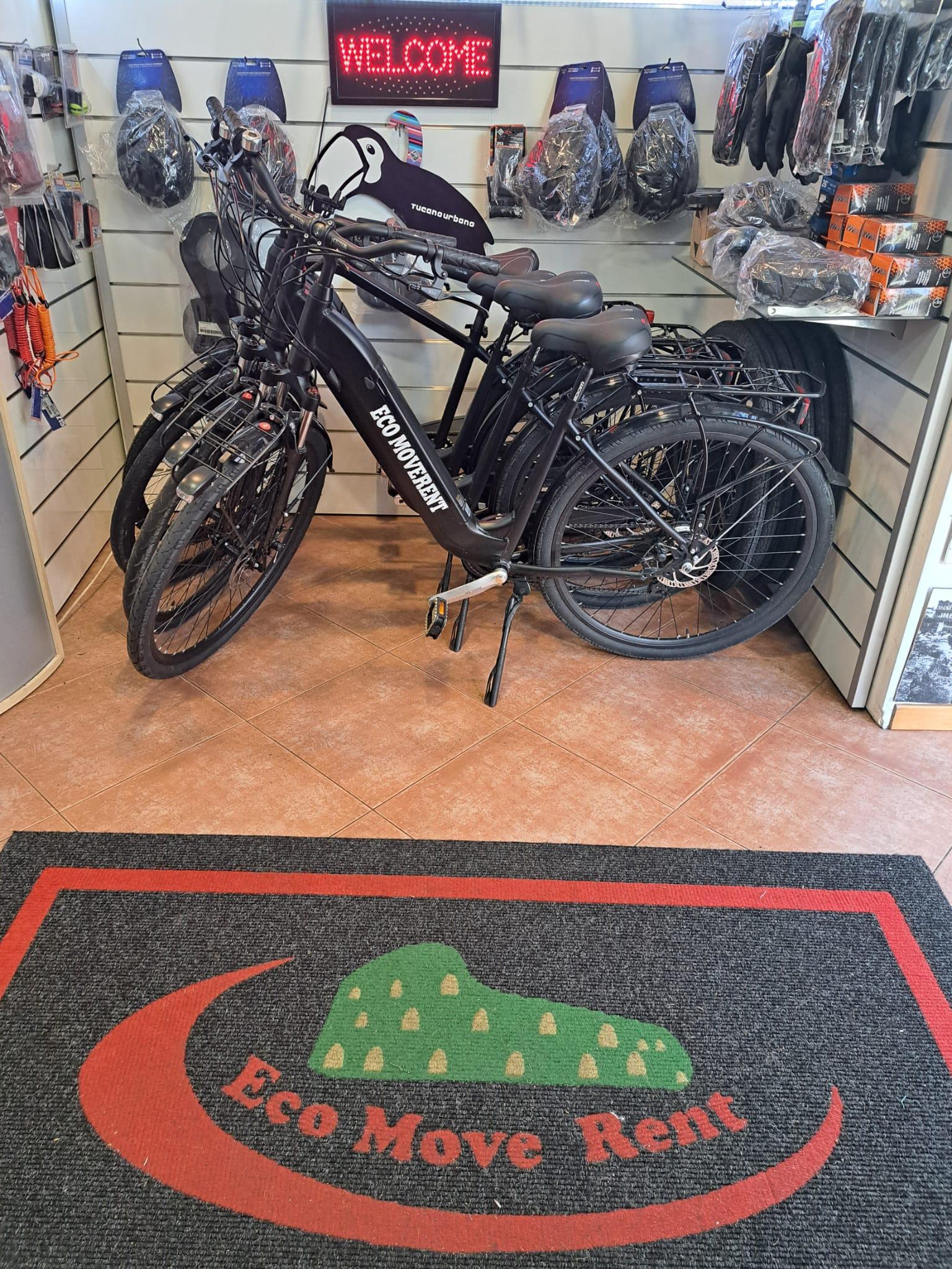 Rome bike rental electric bike hire Tiber path cycling — image 3