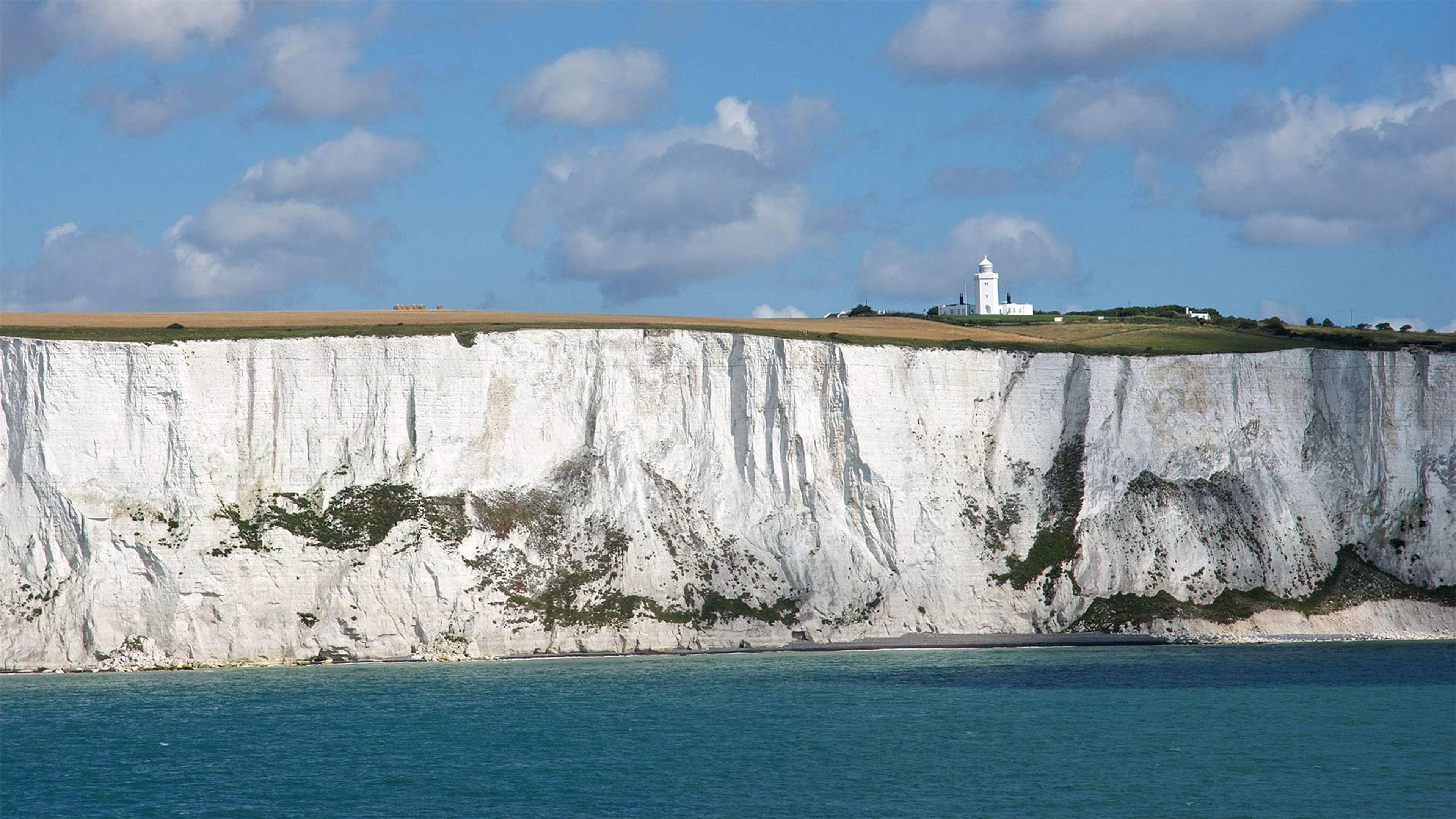 Private Kent Coastal & Castles Tour: Dover & Leeds