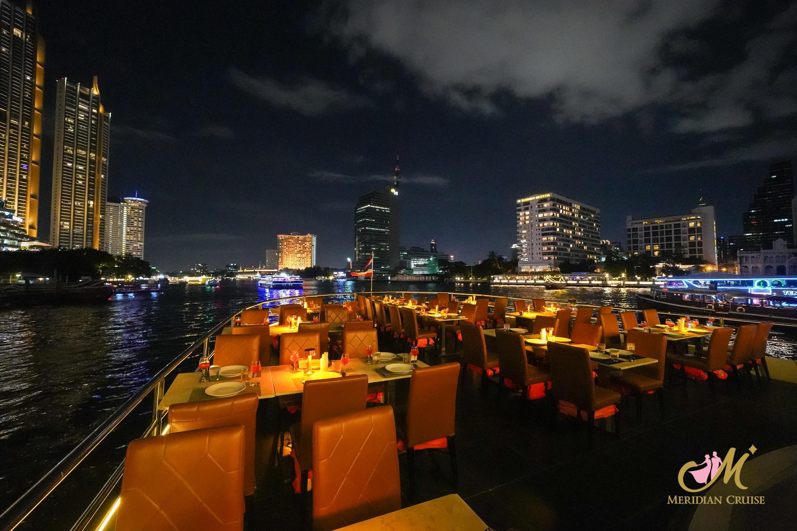 Bangkok: Chao Phraya Meridian Buffet Dinner Cruise