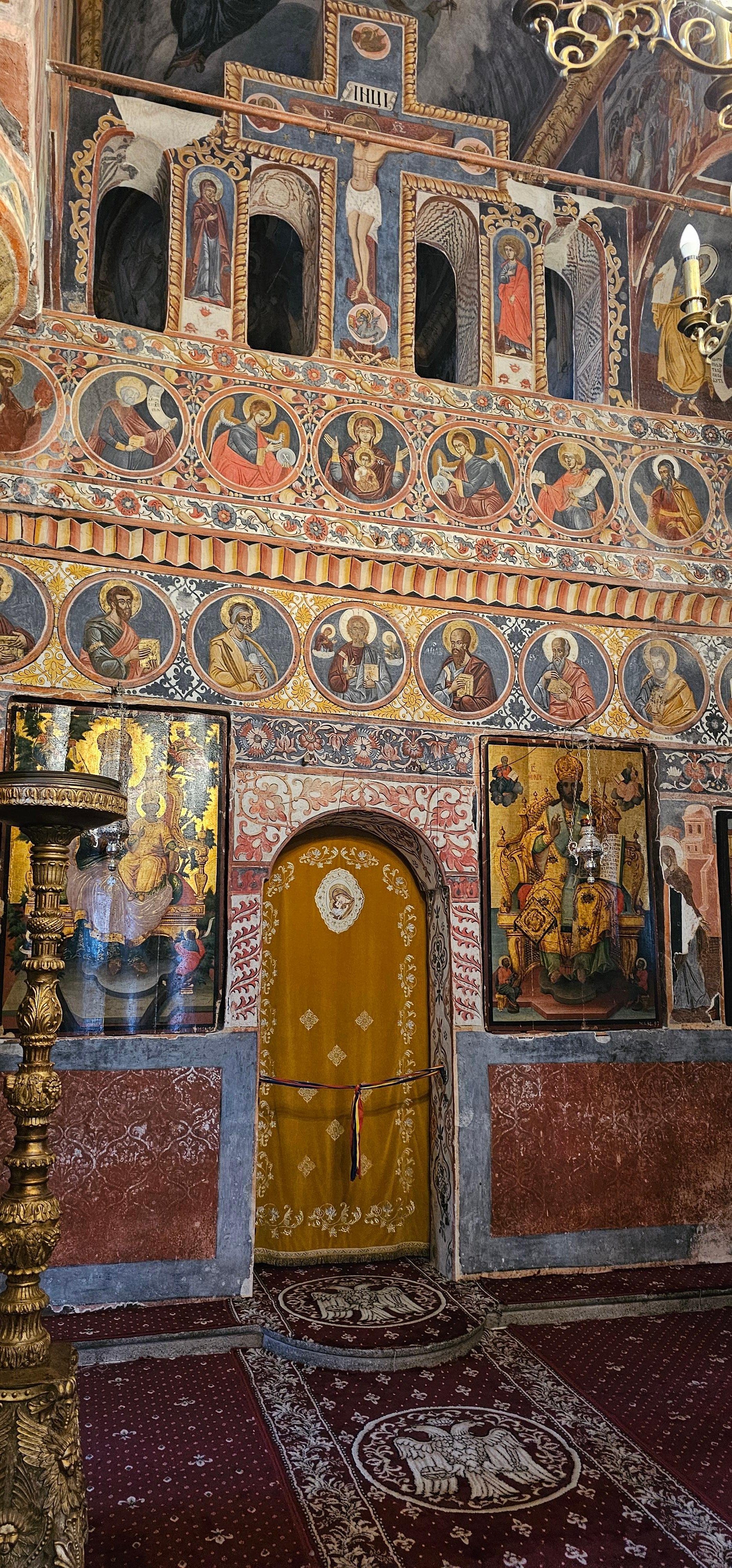 Bucharest: Slanic Salt Mine & Dracula’s Tomb Premium Day Tour