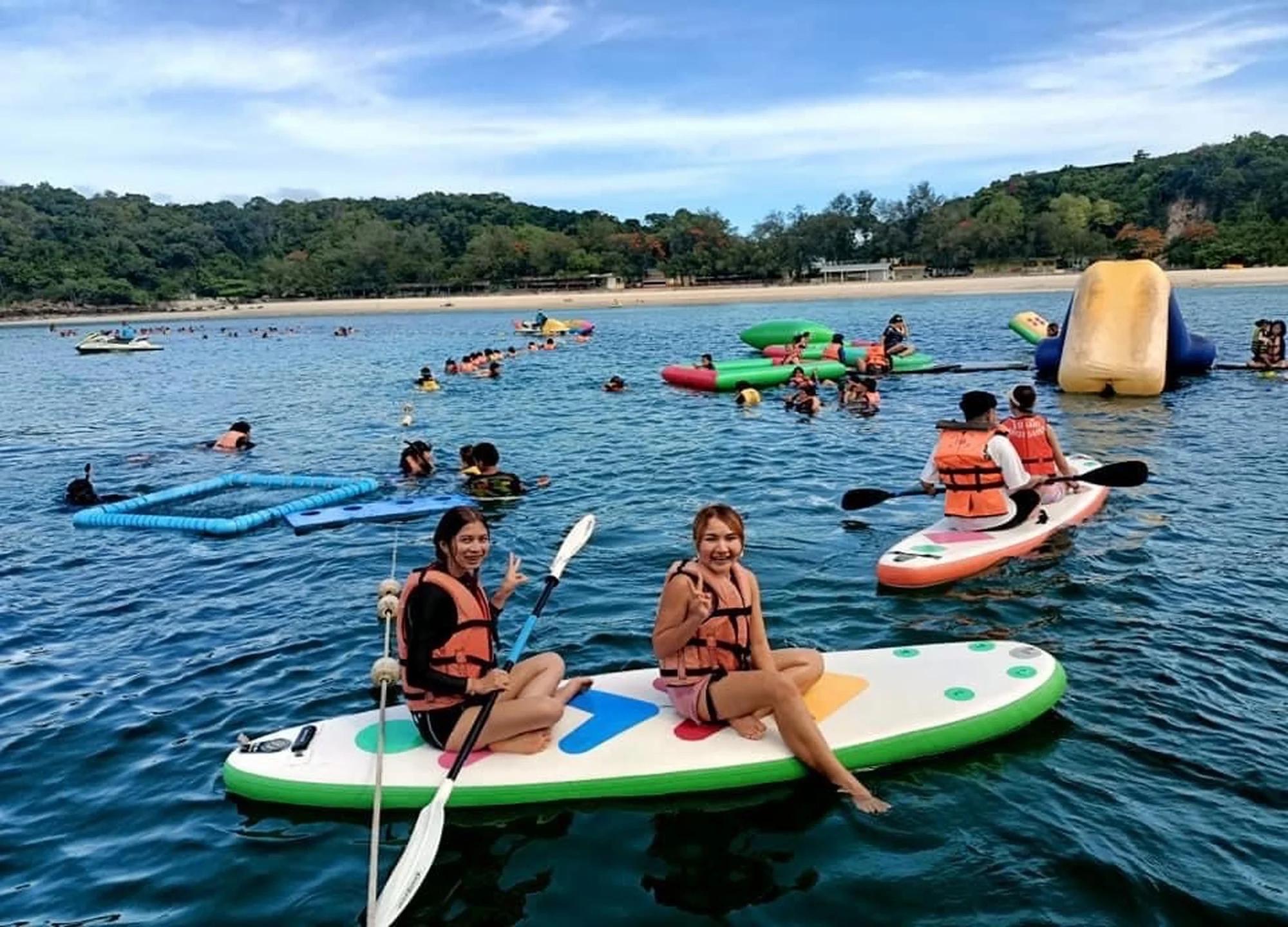 Pattaya: Coral Island Snorkeling and Kayaking Adventure