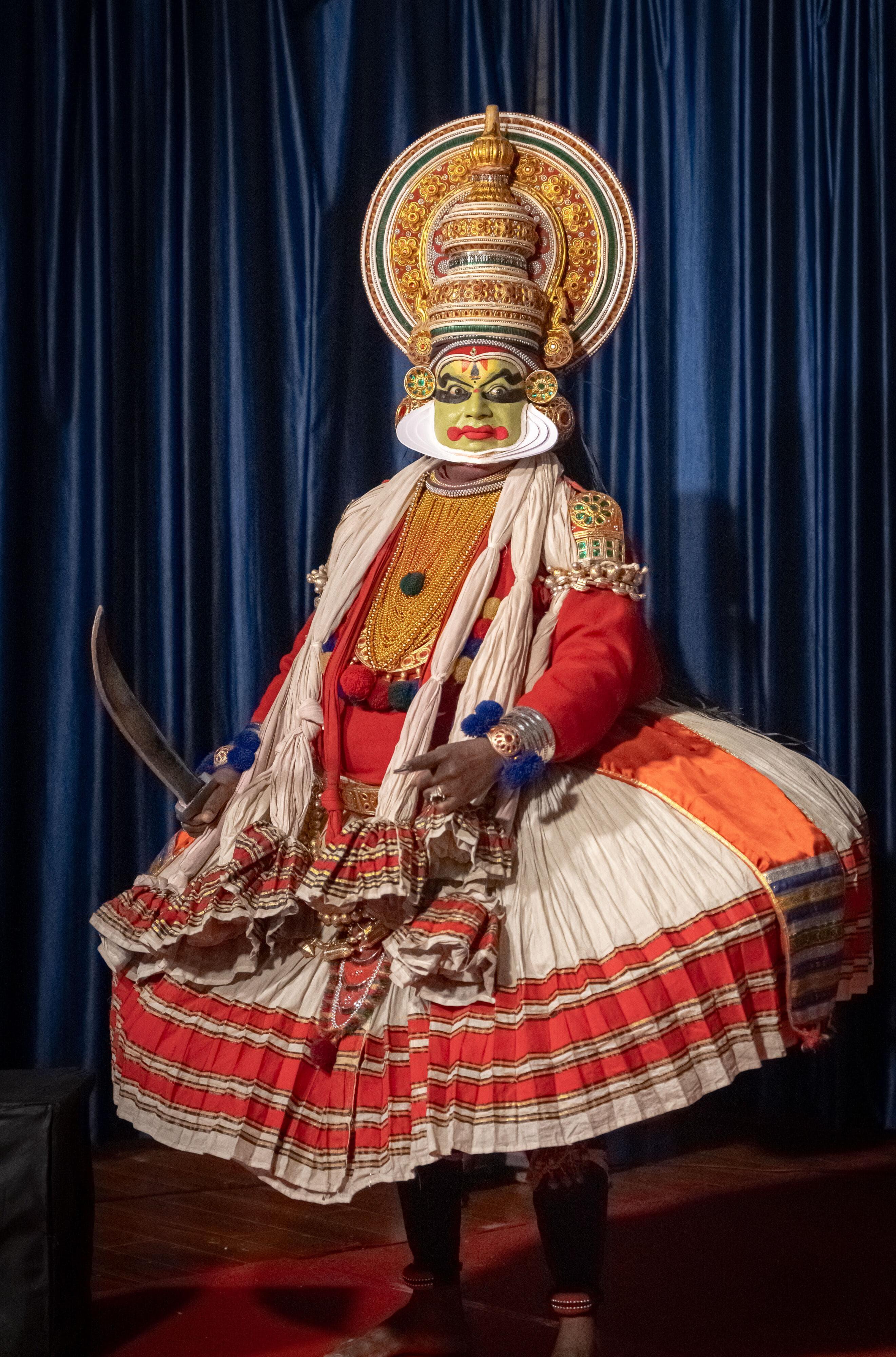 Kochi Evening Showcase: Kathakali, Theyyam, and Kalaripayattu