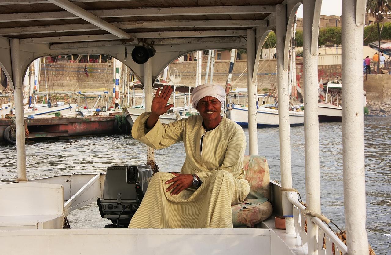 Sharm to Cairo: Giza Pyramids & Grand Museum Day Trip