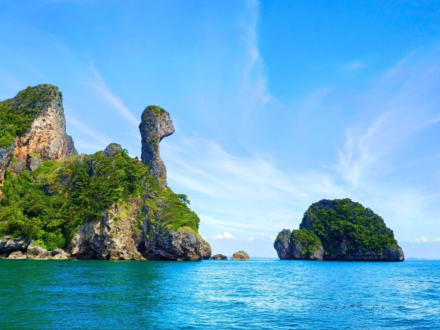 Phi Phi Islands & 4 Islands Sunset BBQ Cruise