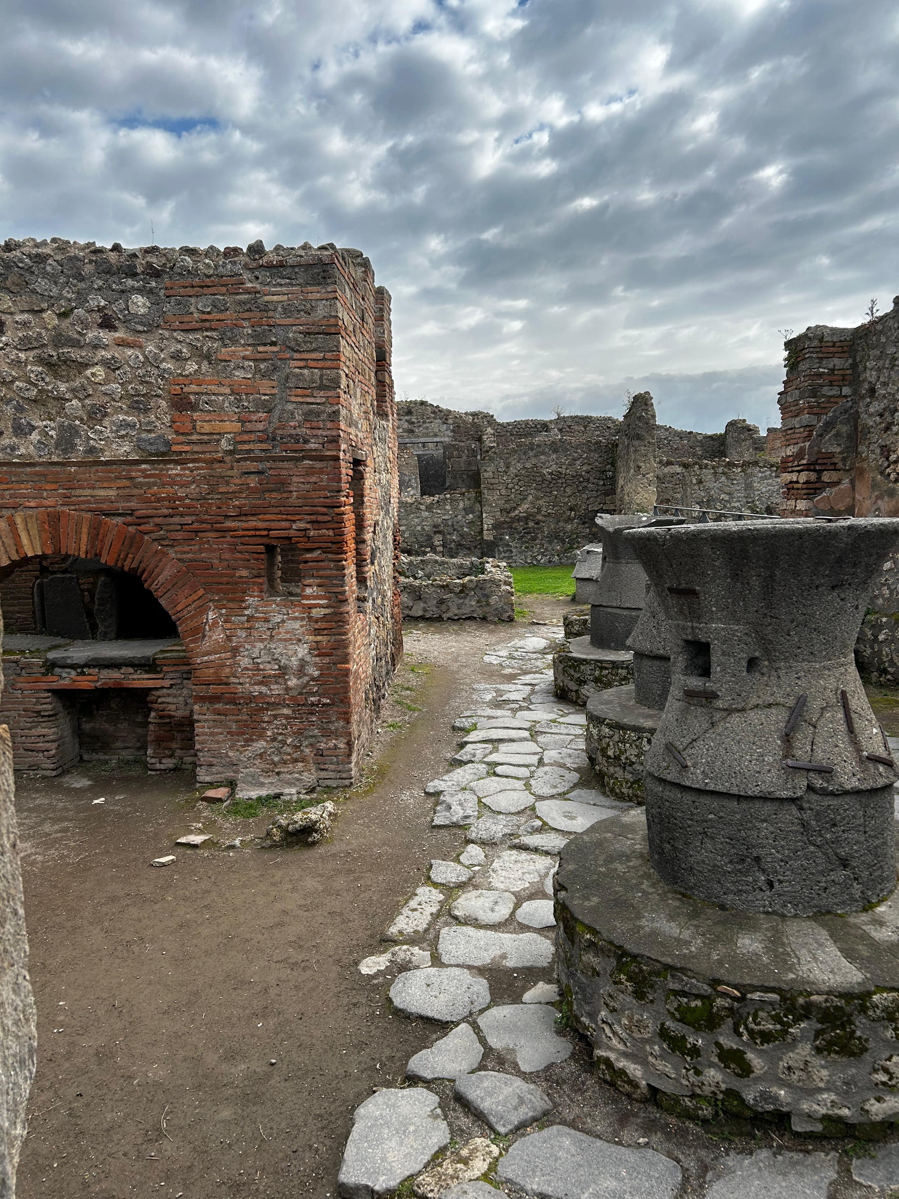 Pompeii Private Walking Tour with Skip-the-Line Access