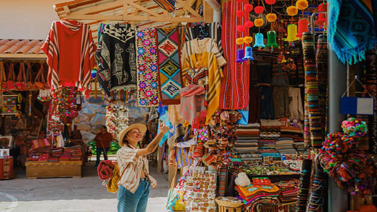 Delhi Personal Shopping Tour with Local Expert