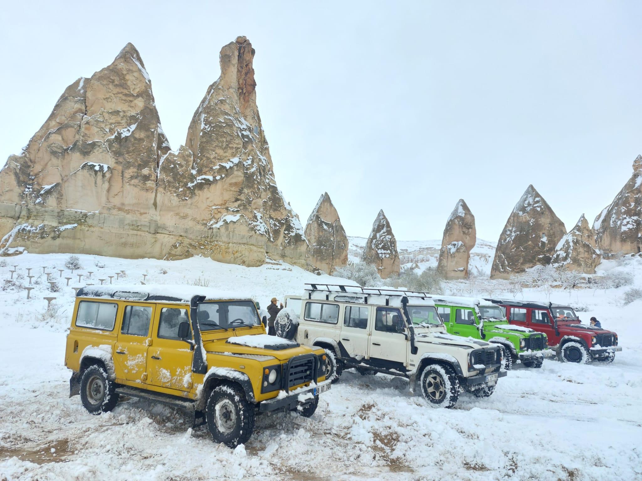 Cappadocia Off-Road Jeep Safari with Champagne Toast