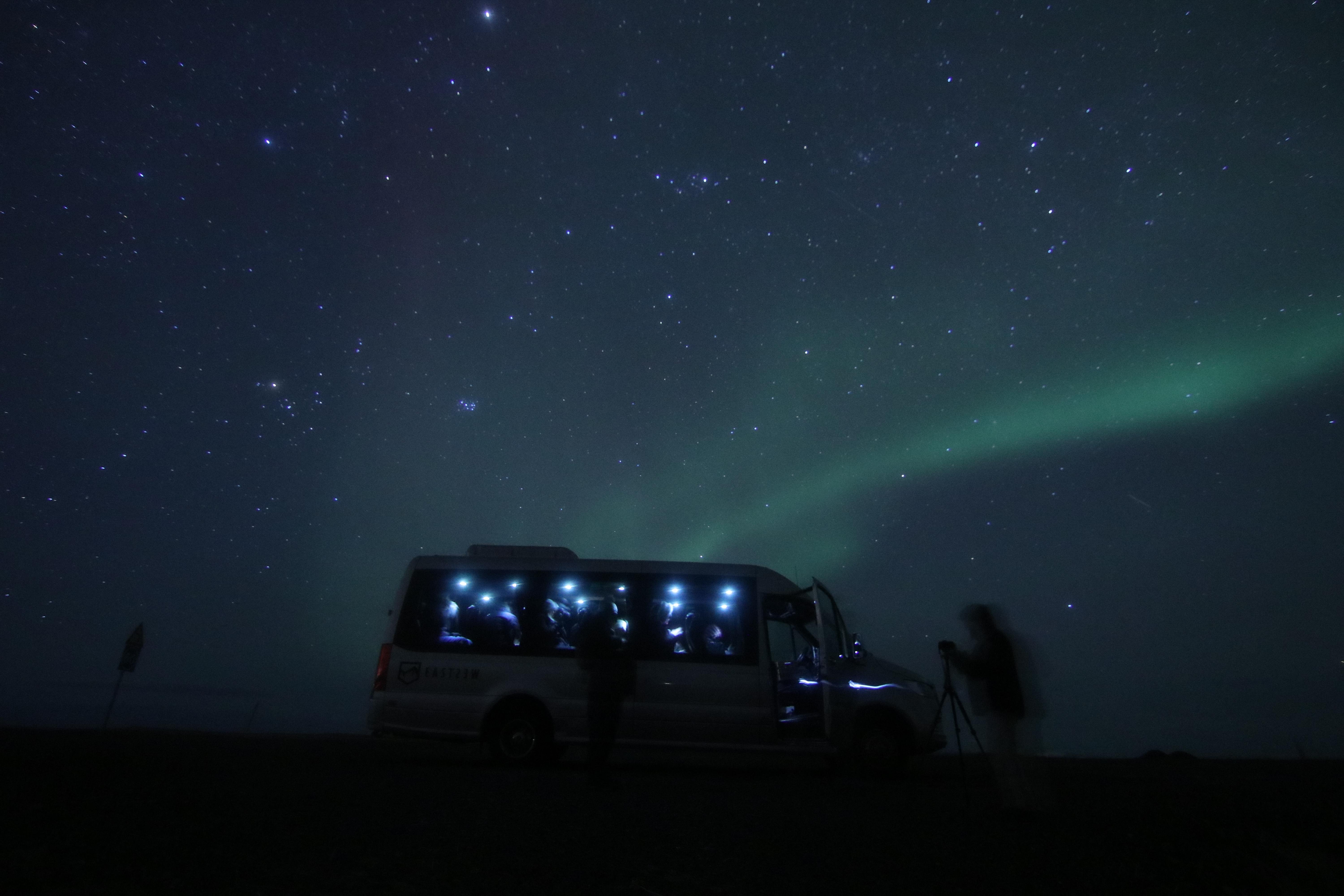 Reykjavik Northern Lights Minibus Hunt with Hot Cocoa