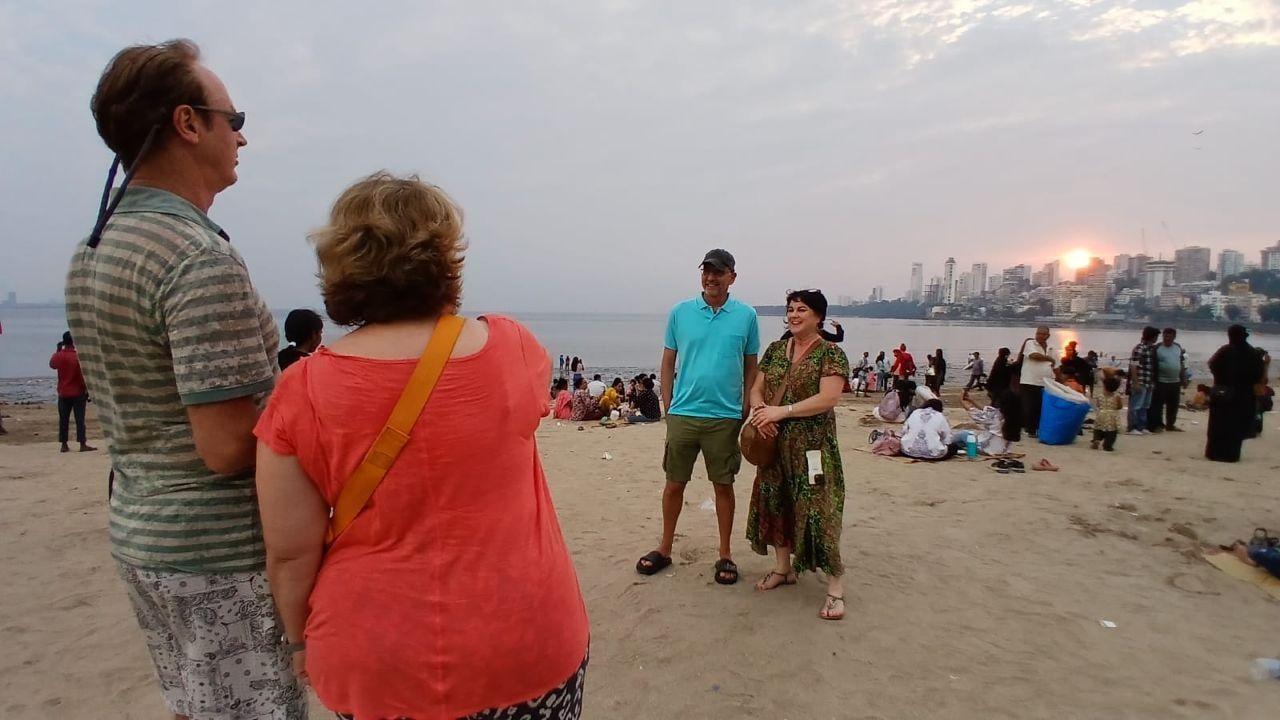 Mumbai Sunset & Street Food Bazaar Adventure